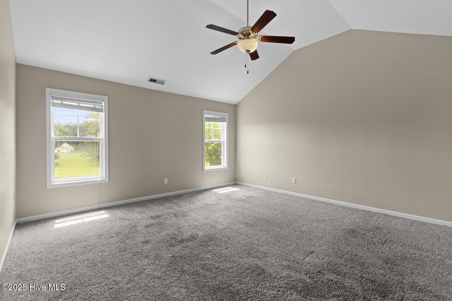 100506336 | Photo 19