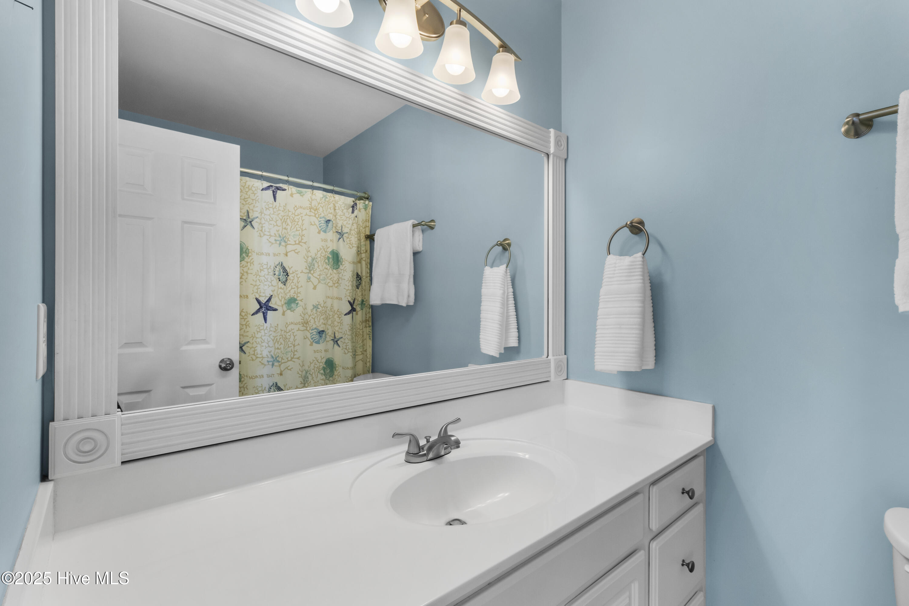 100516276 | Photo 19