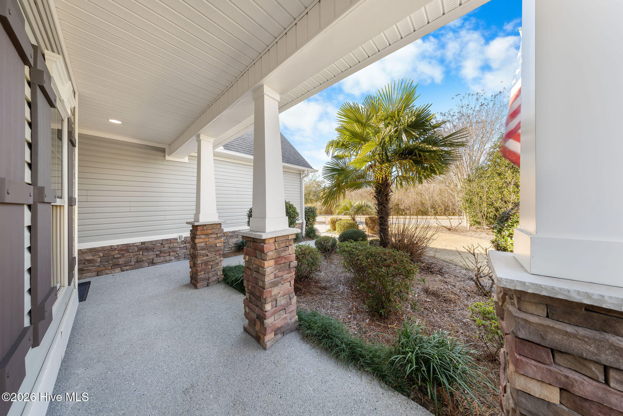 100552477 | Photo 14