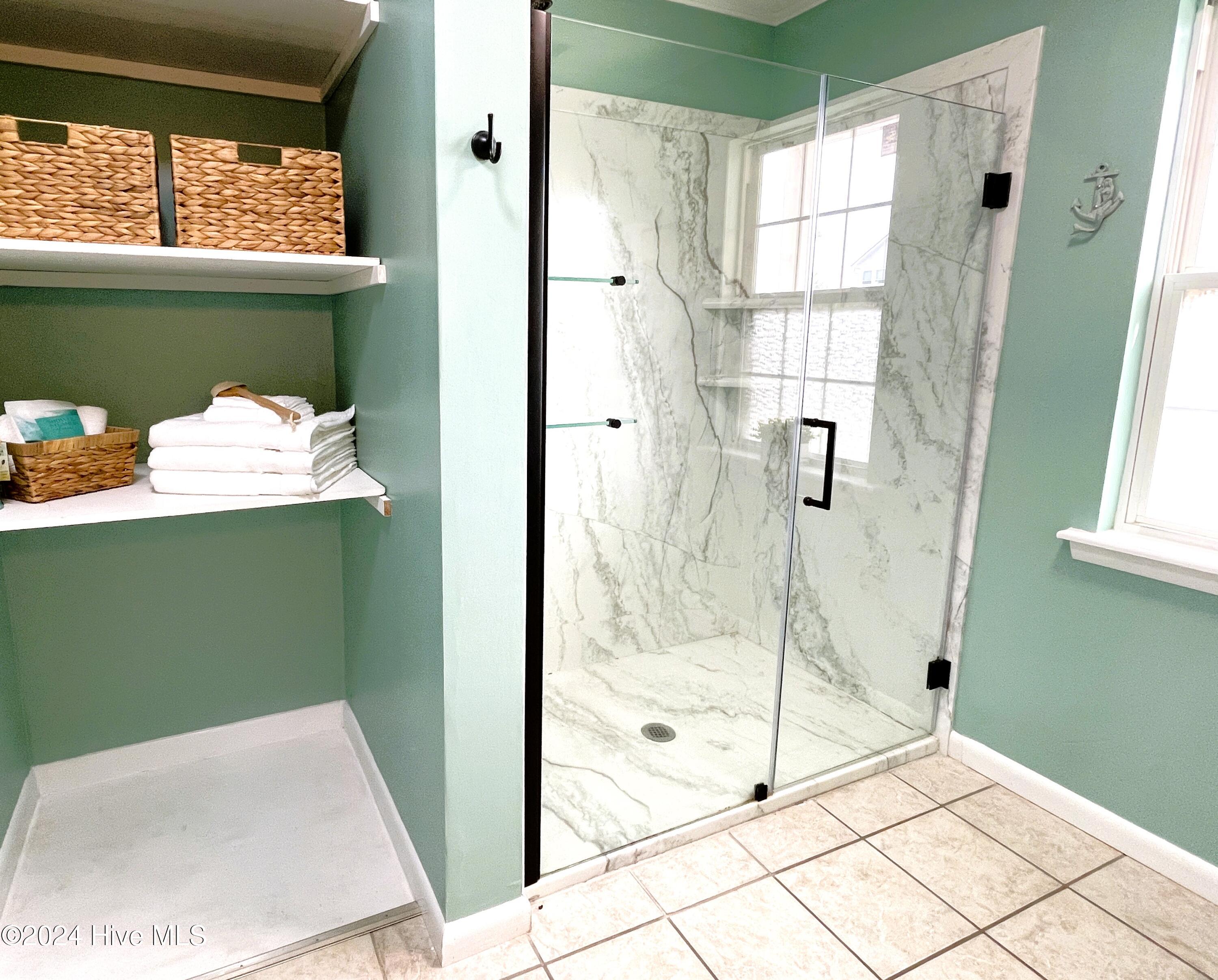 100468646 | Photo 19