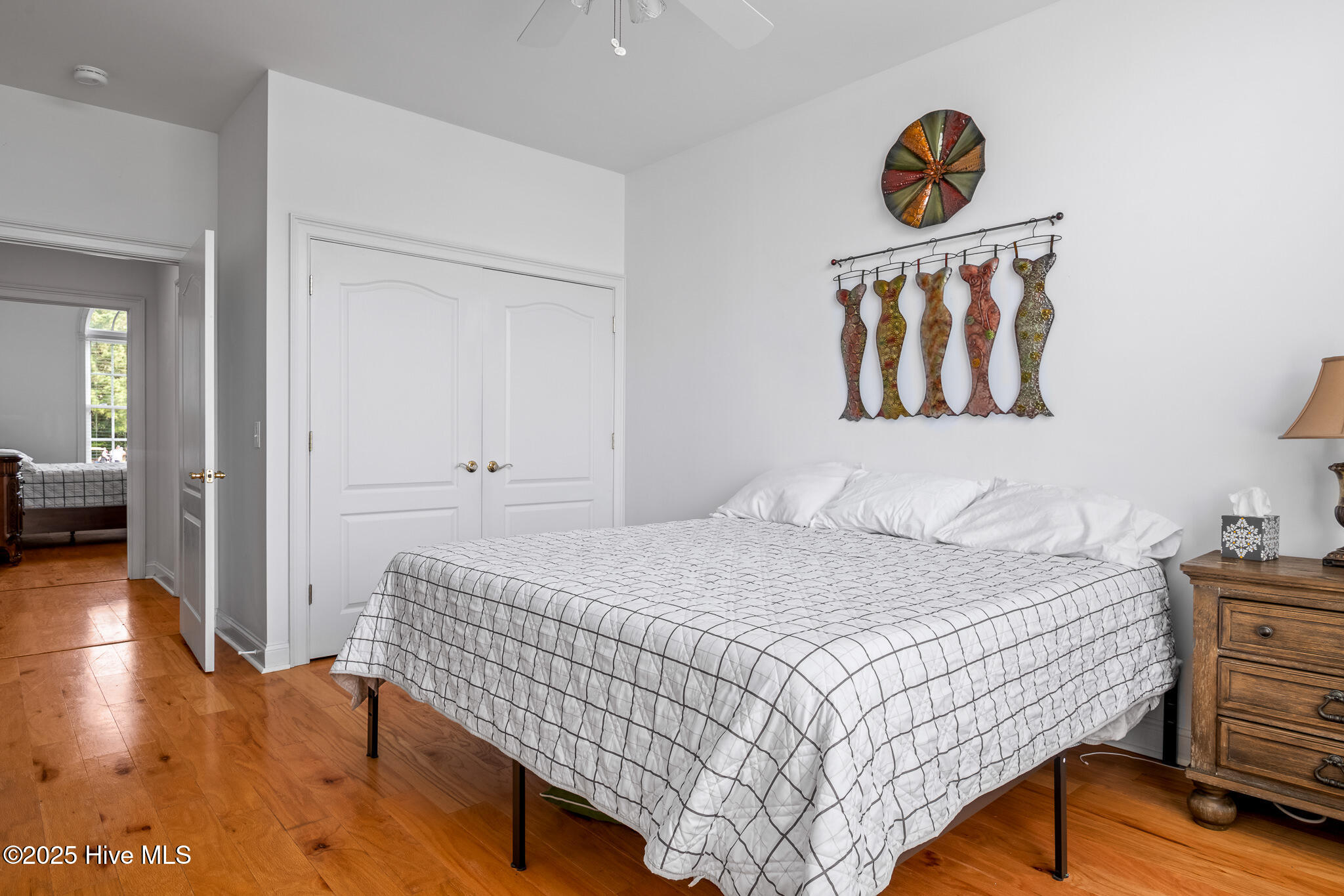 100528098 | Photo 28