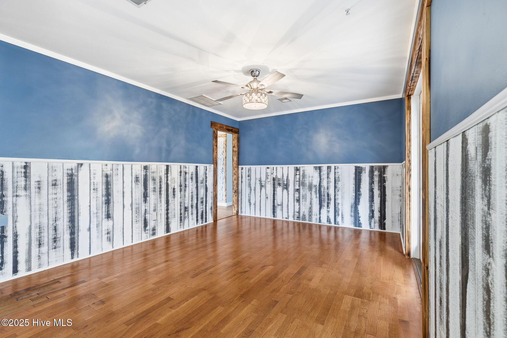 100539016 | Photo 23