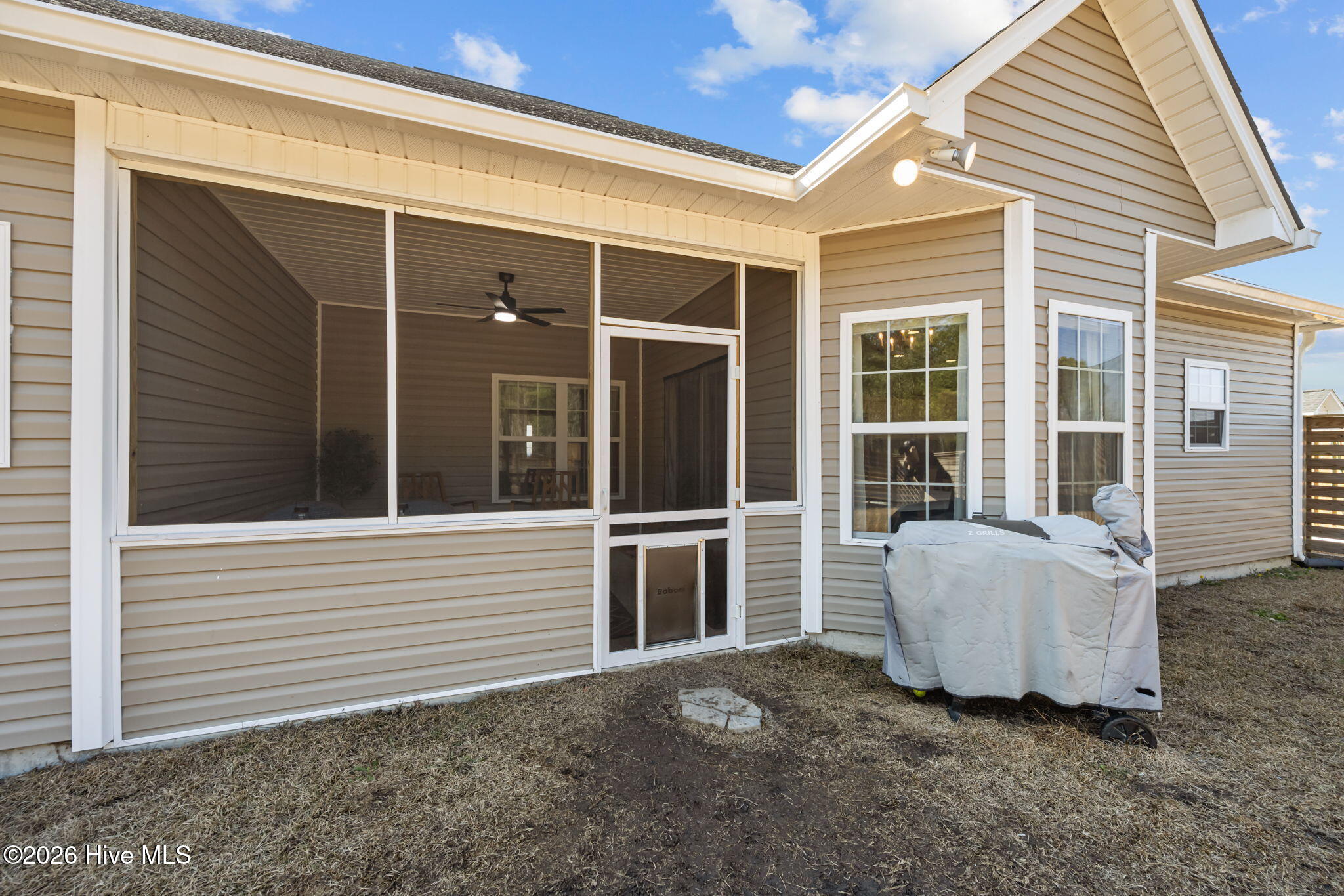 100553324 | Photo 43