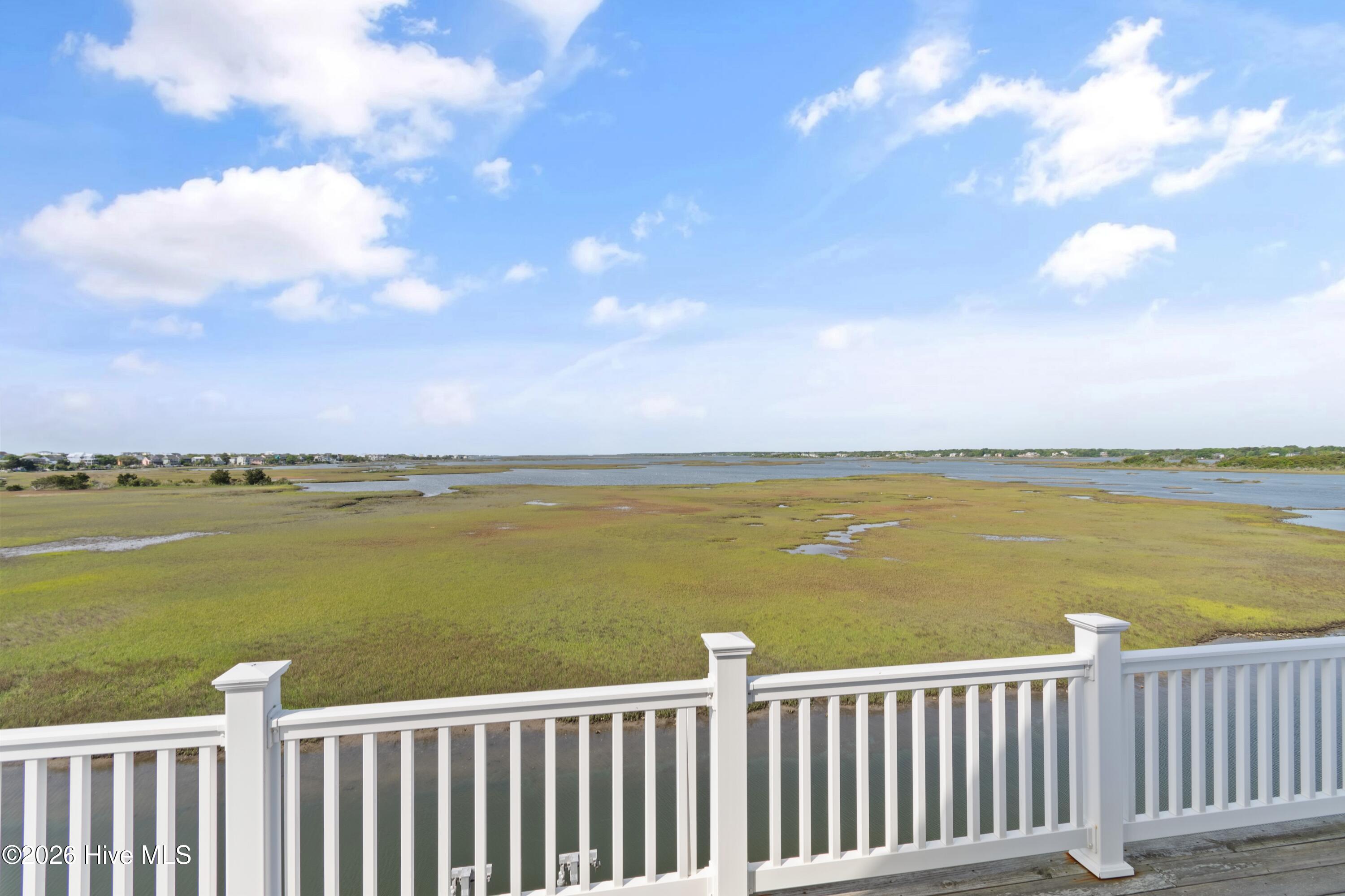 100569393 | Photo 36