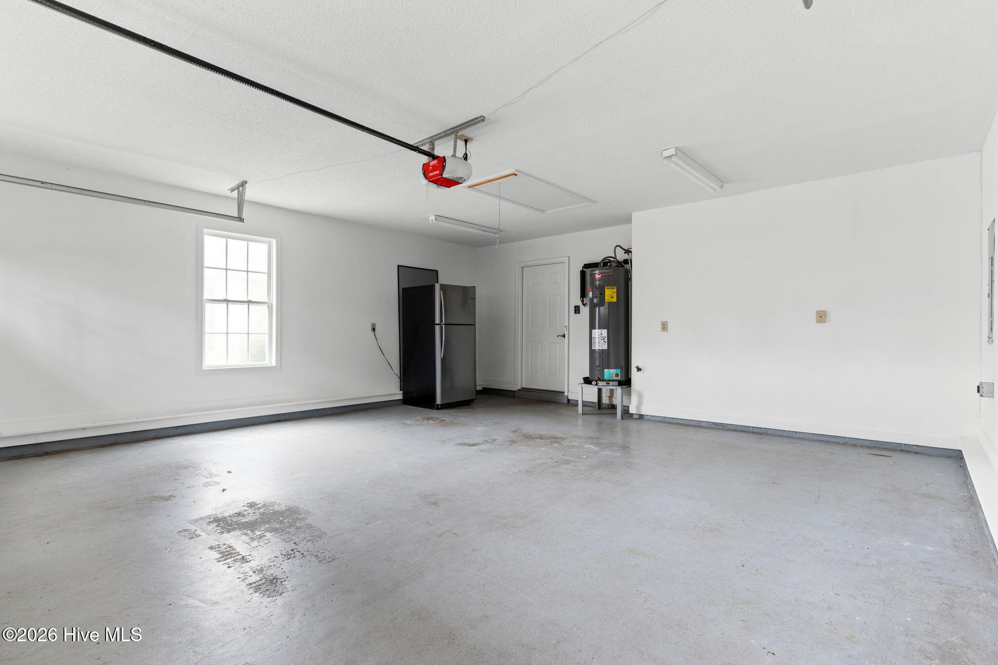 100549581 | Photo 41