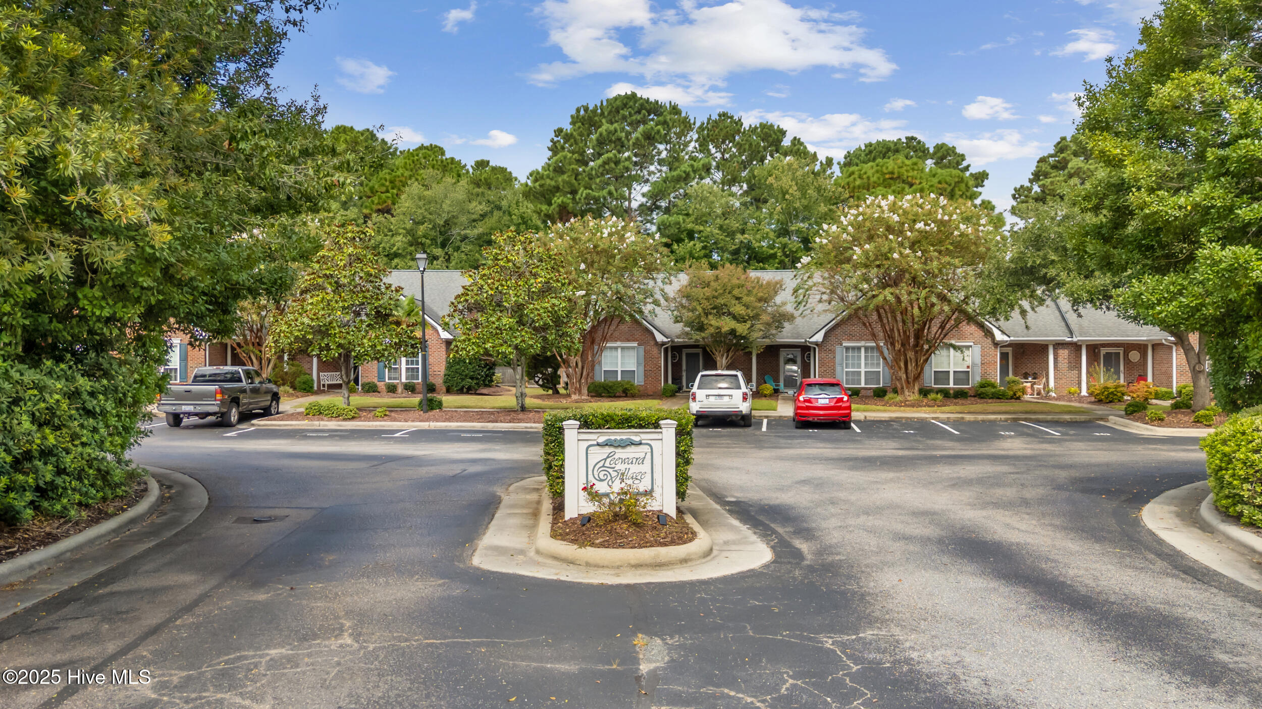 1600 Sturdivant Drive 19, Wilmington, NC 28403 – photo 5: 37_dji_20250911110650_0022_d