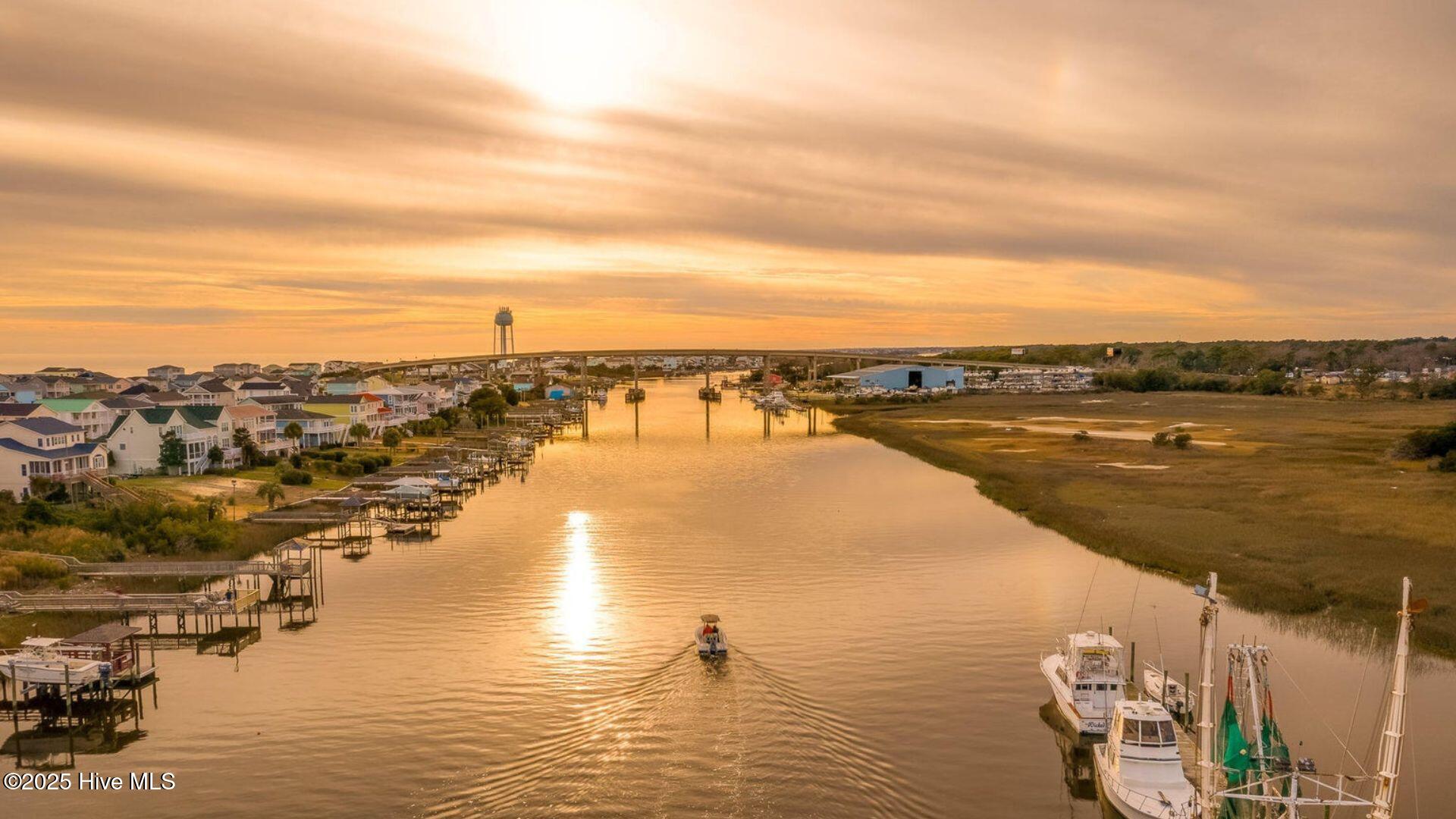 100538824 | Photo 22