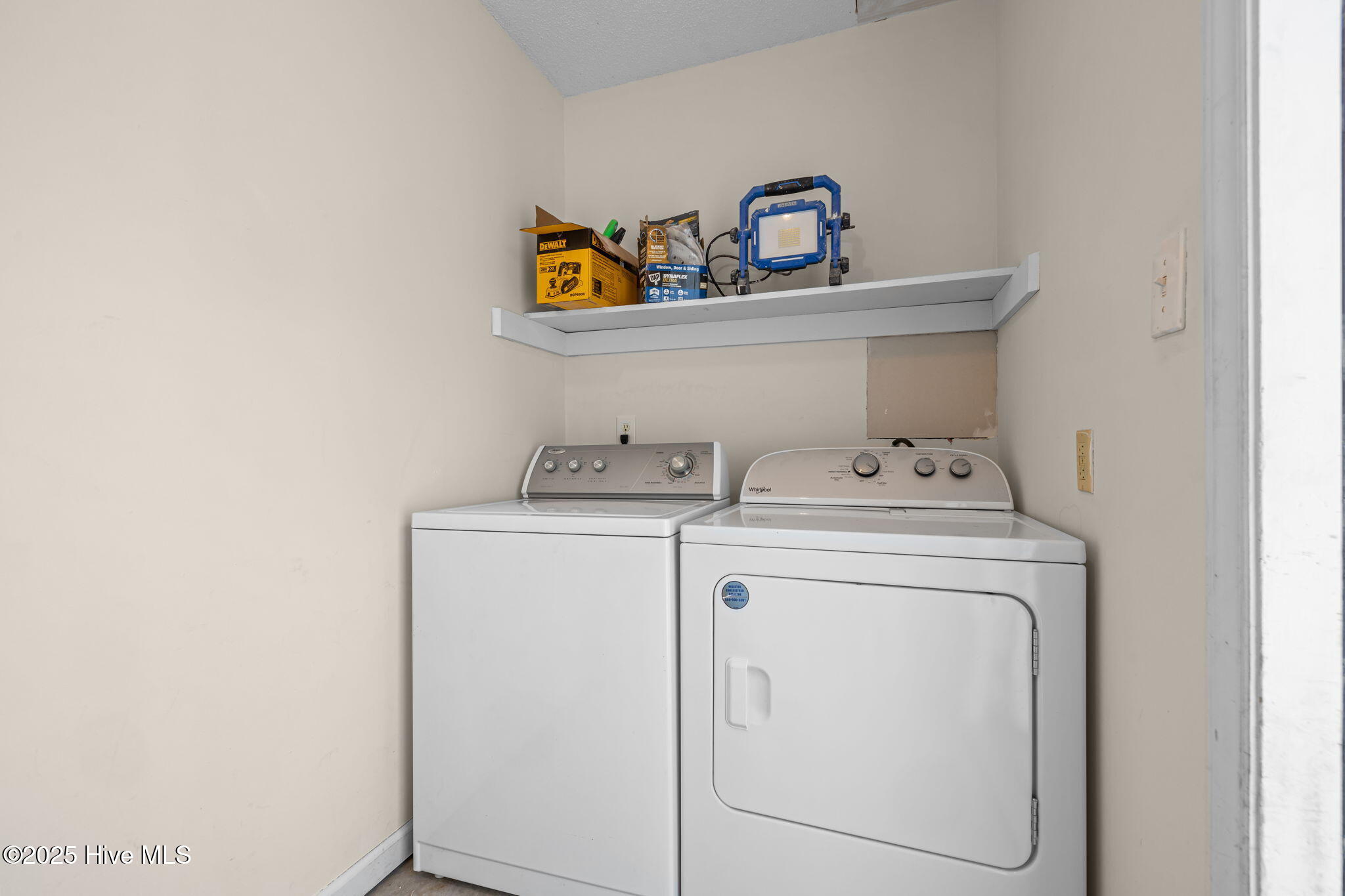 100542316 | Photo 22