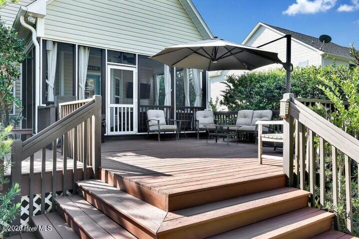 100559469 | Photo 17