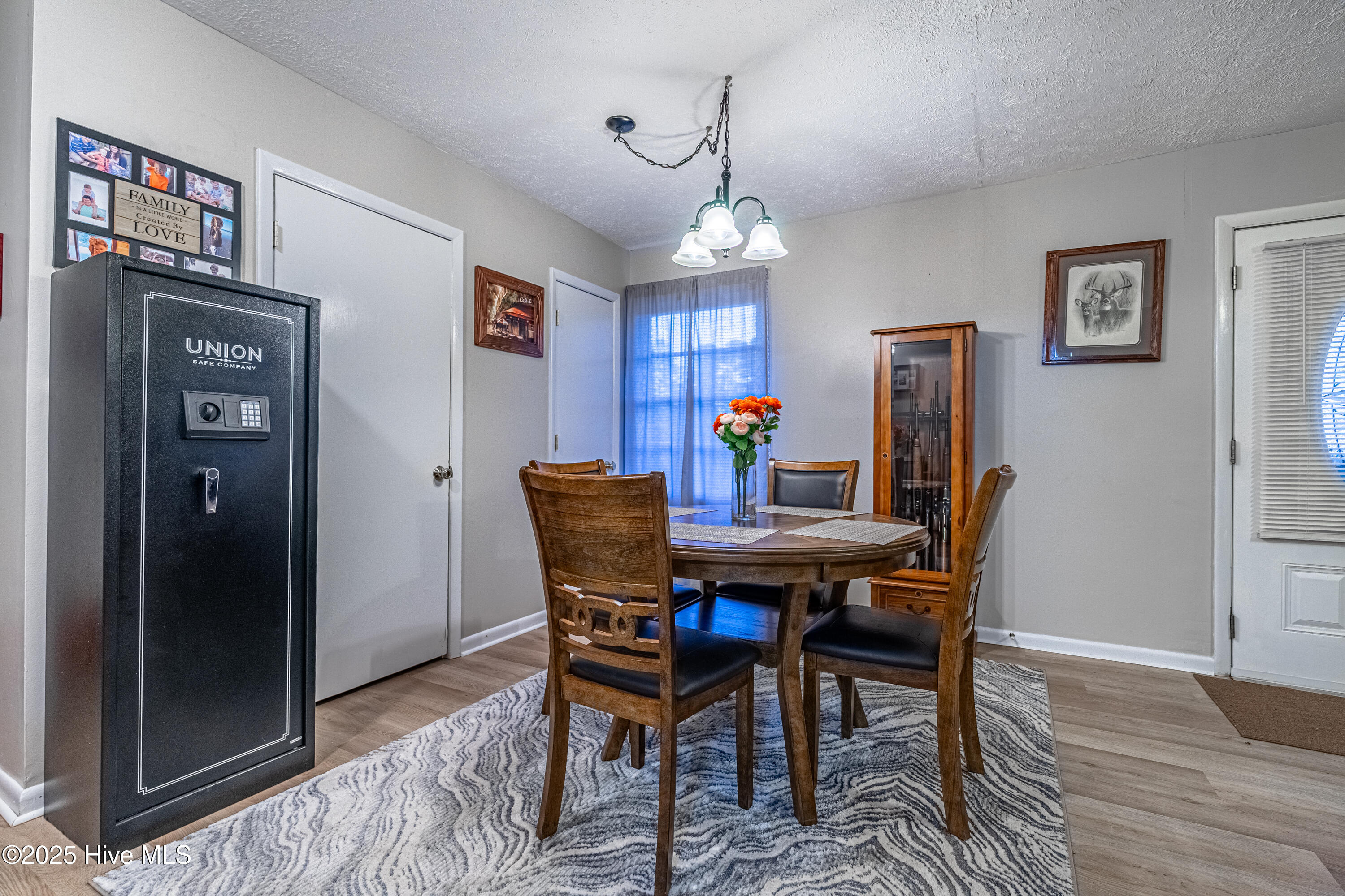 100541983 | Photo 10