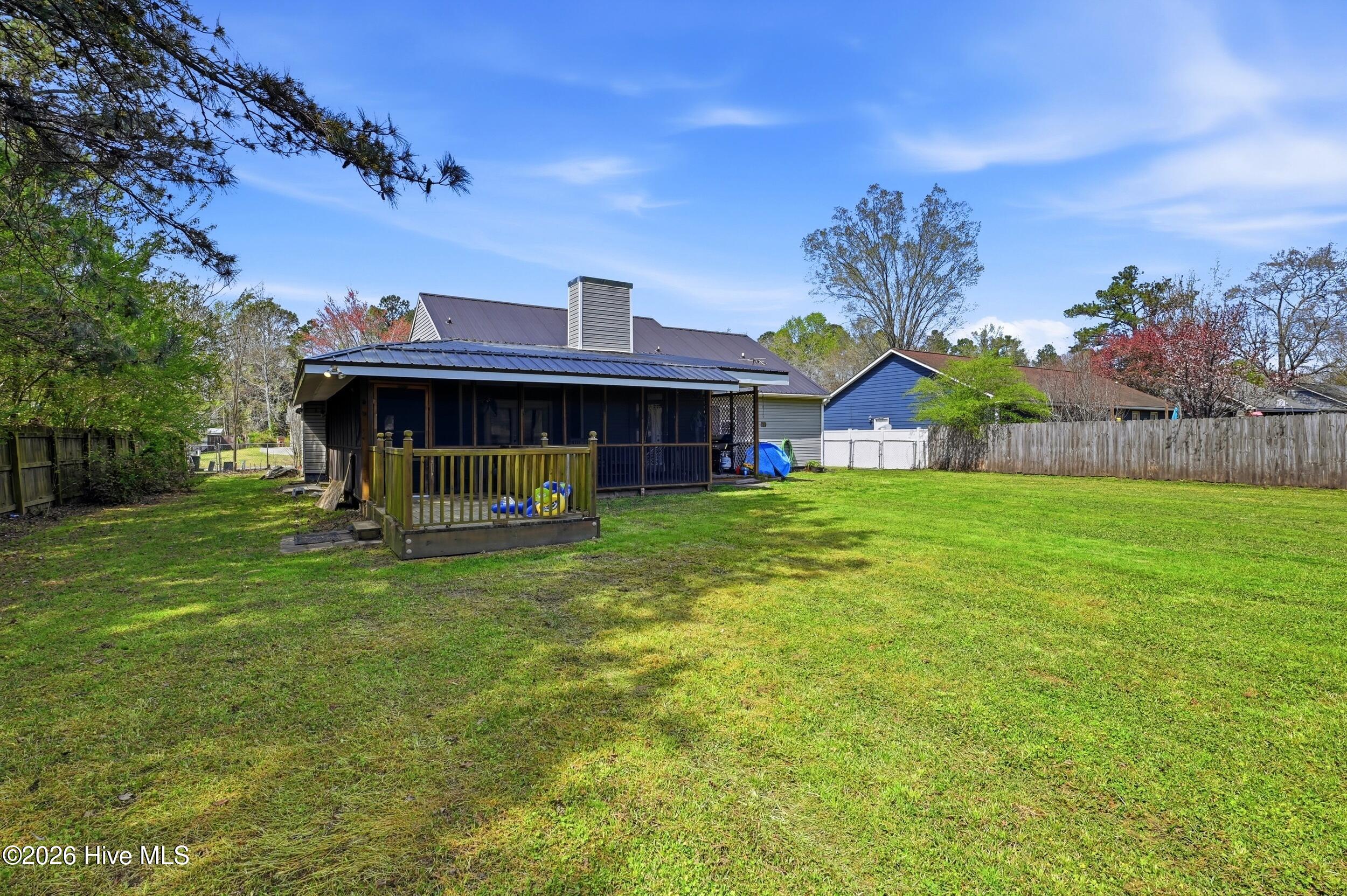 100562162 | Photo 31