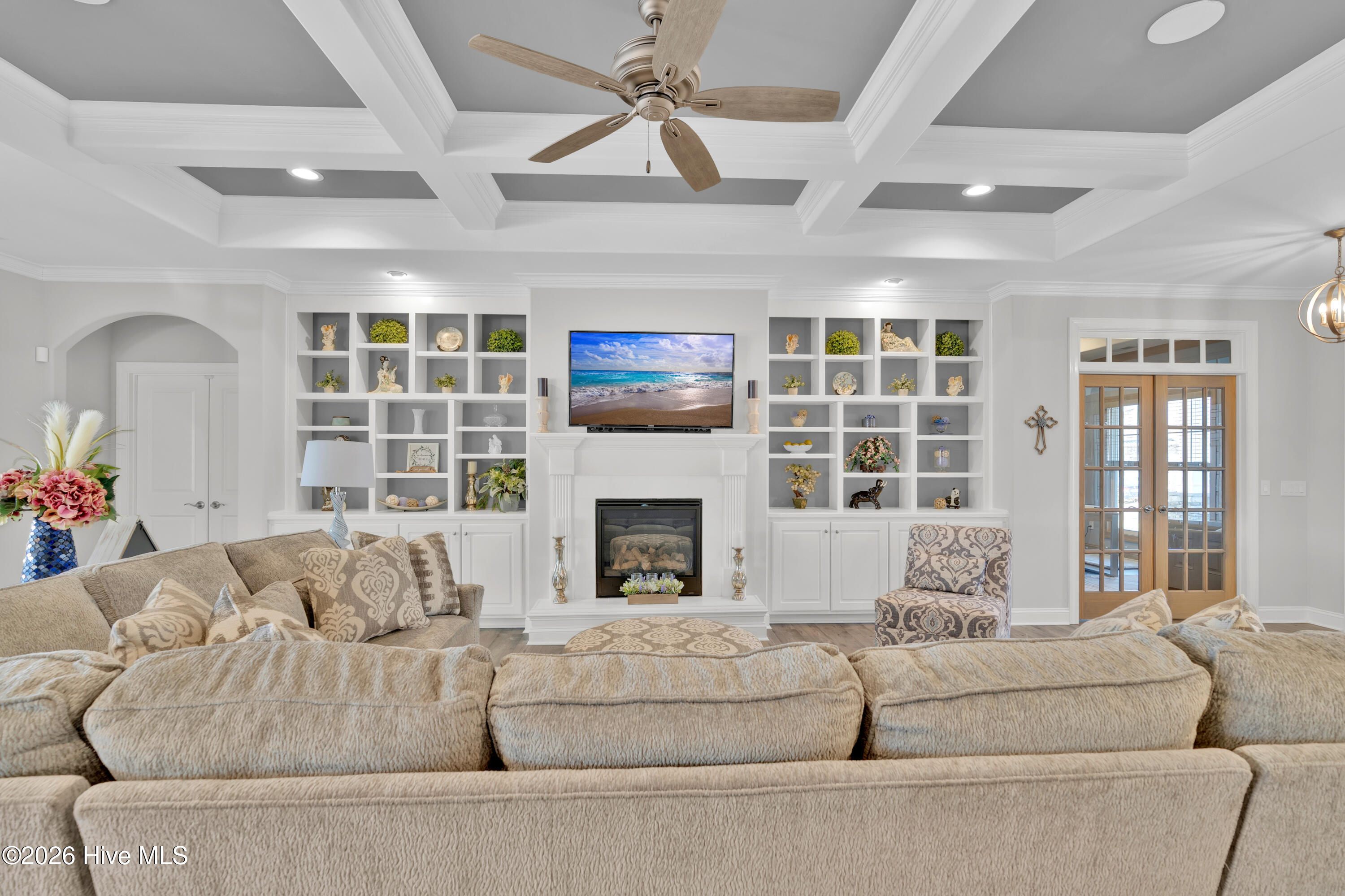 100549204 | Photo 11