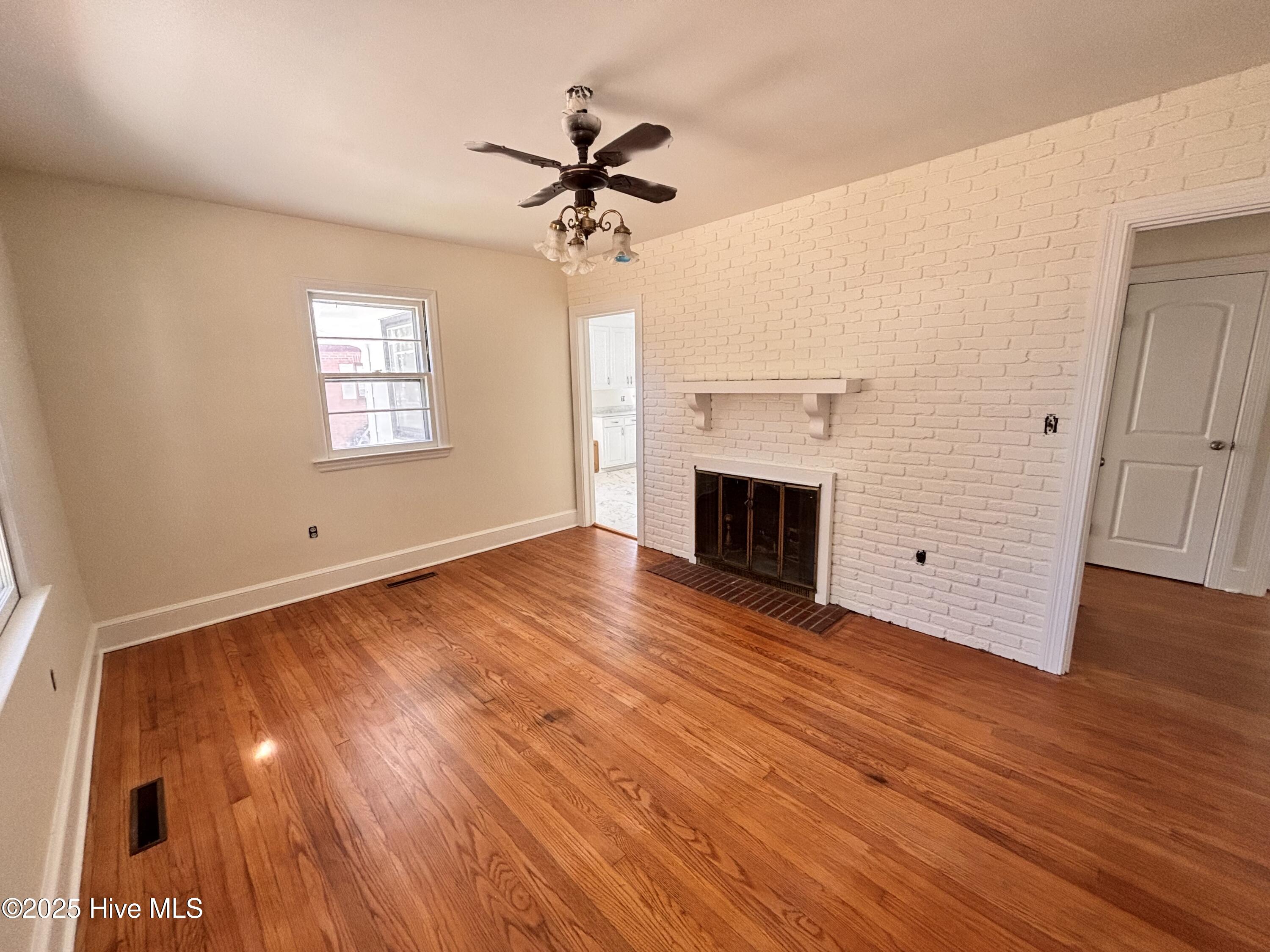 Homes for sale in Clinton, NC | 401 Vann Dr, Clinton, NC 28328 | MLS# 100537099