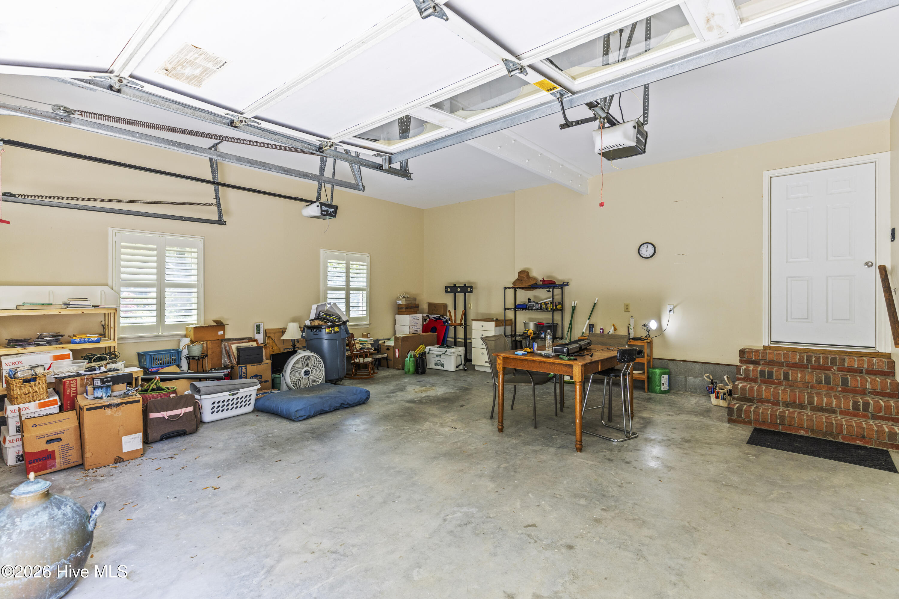 100569579 | Photo 62