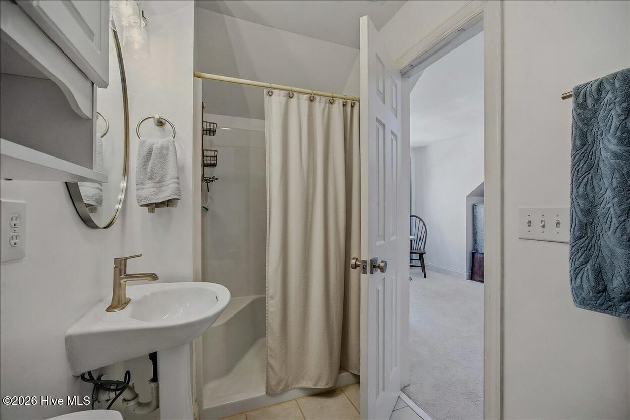 100554989 | Photo 34