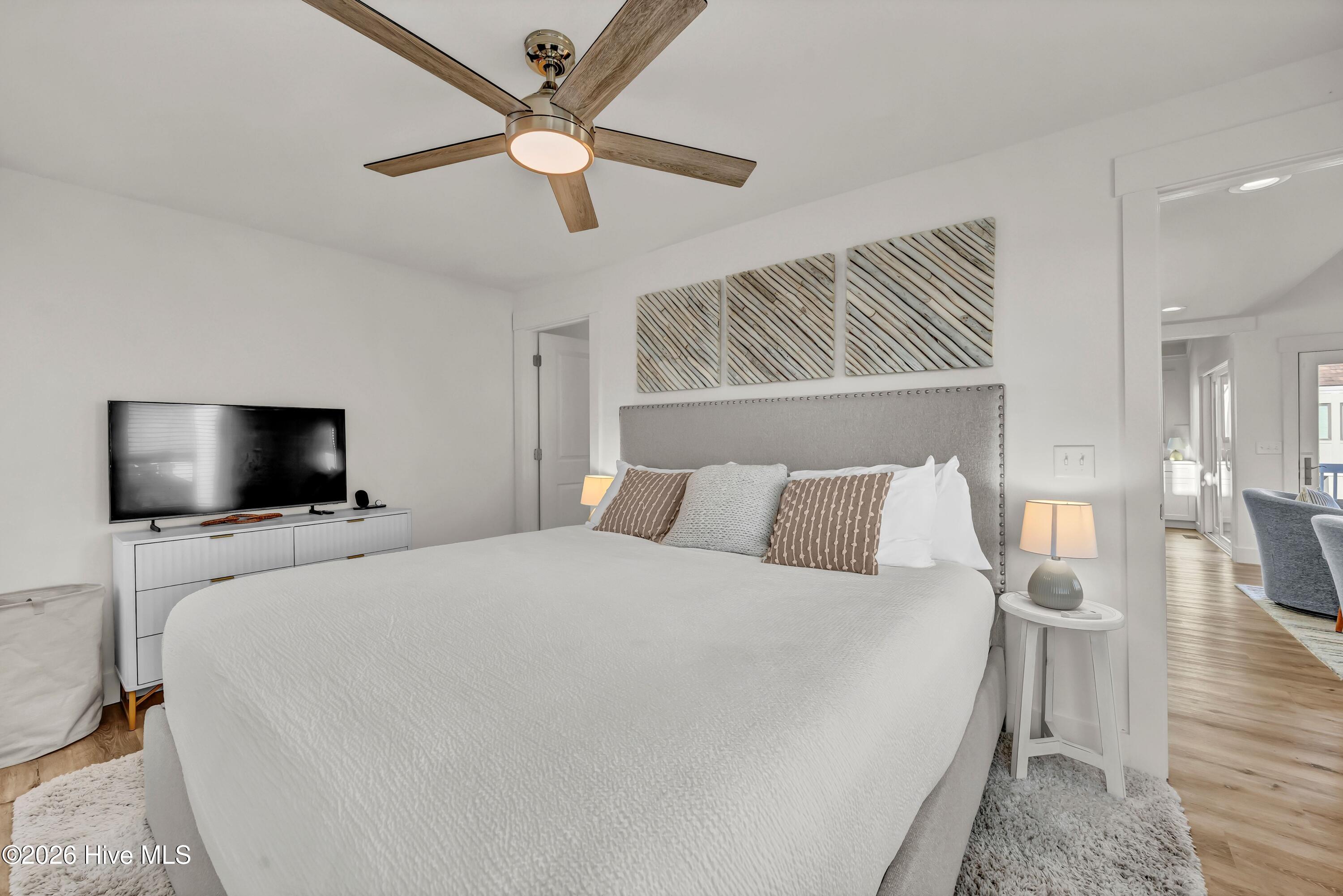 100554666 | Photo 18