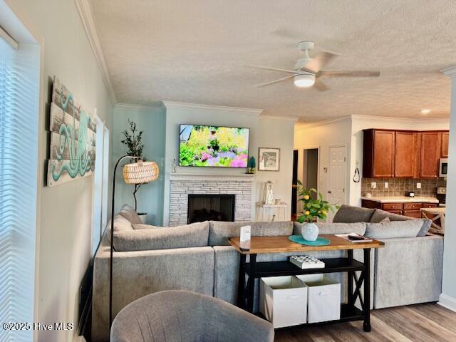 100545035 | Photo 77