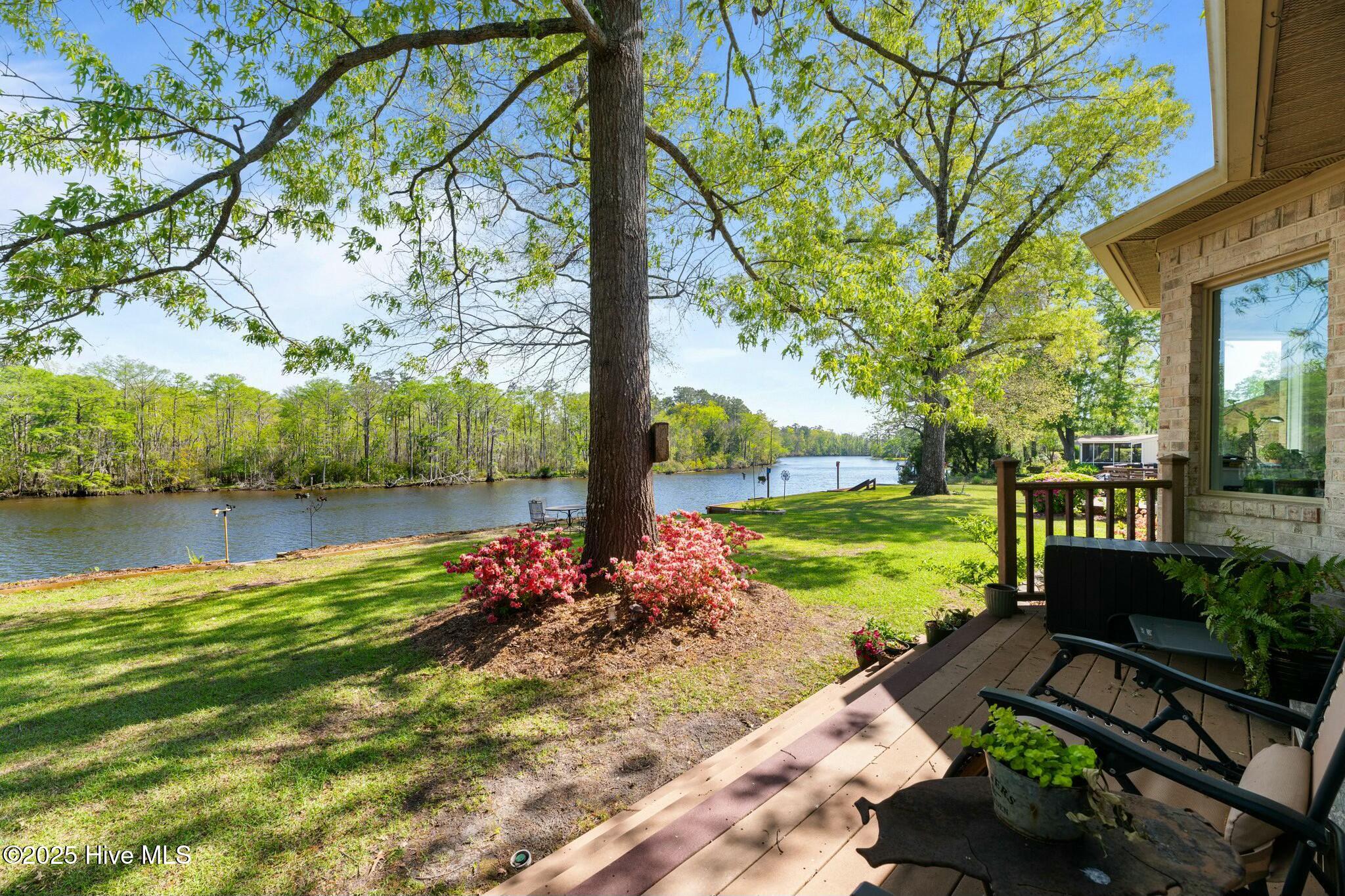 220 Shoreline Drive, New Bern, NC, 28562