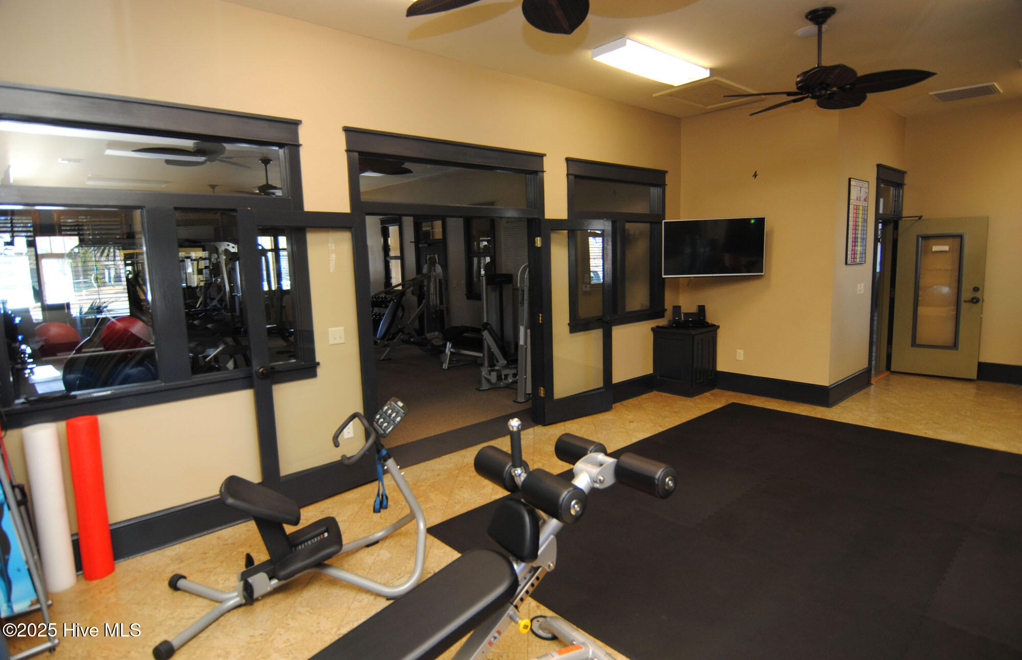 100536723 | Photo 57