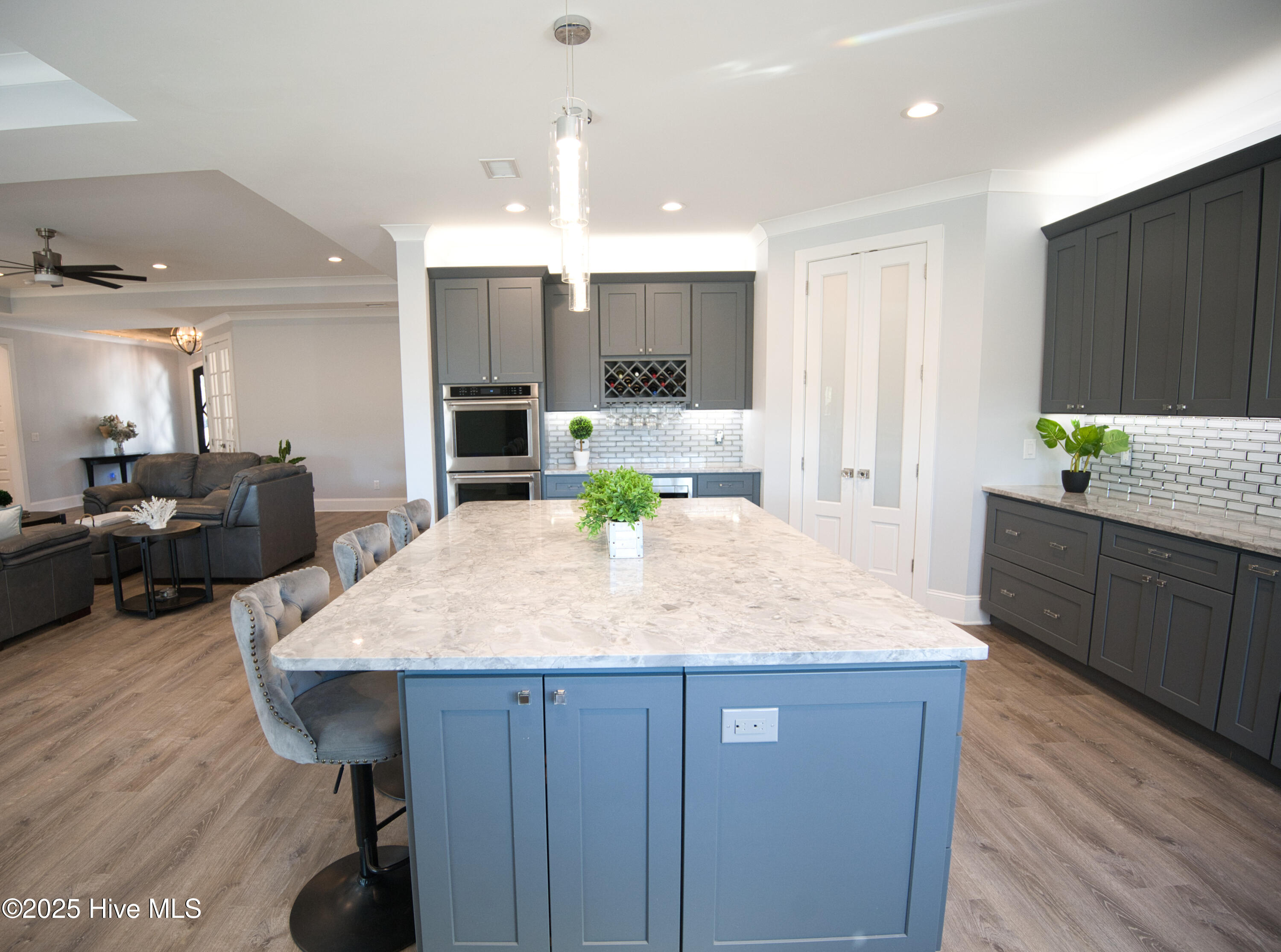 100546521 | Photo 22