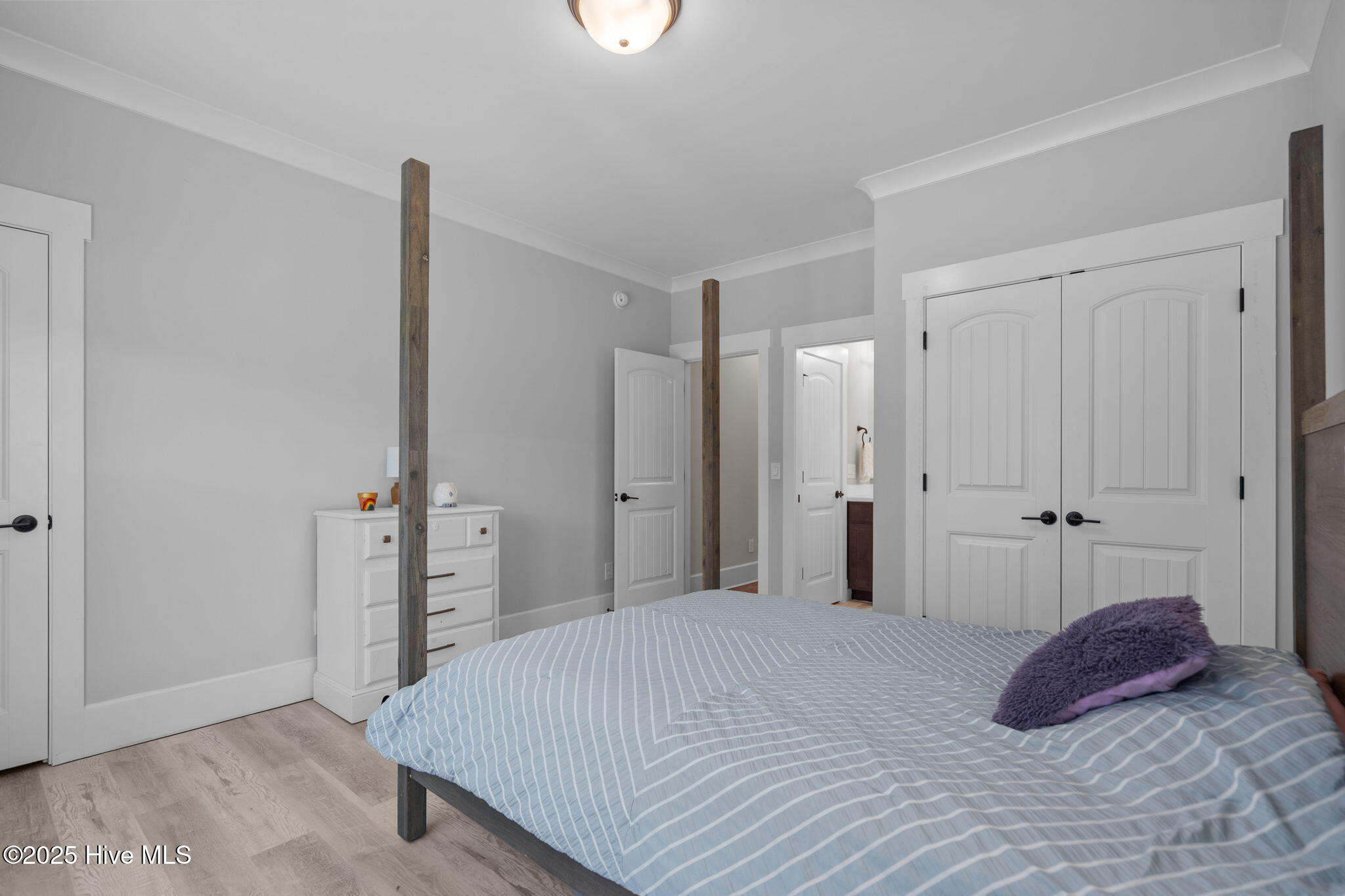 100536162 | Photo 39