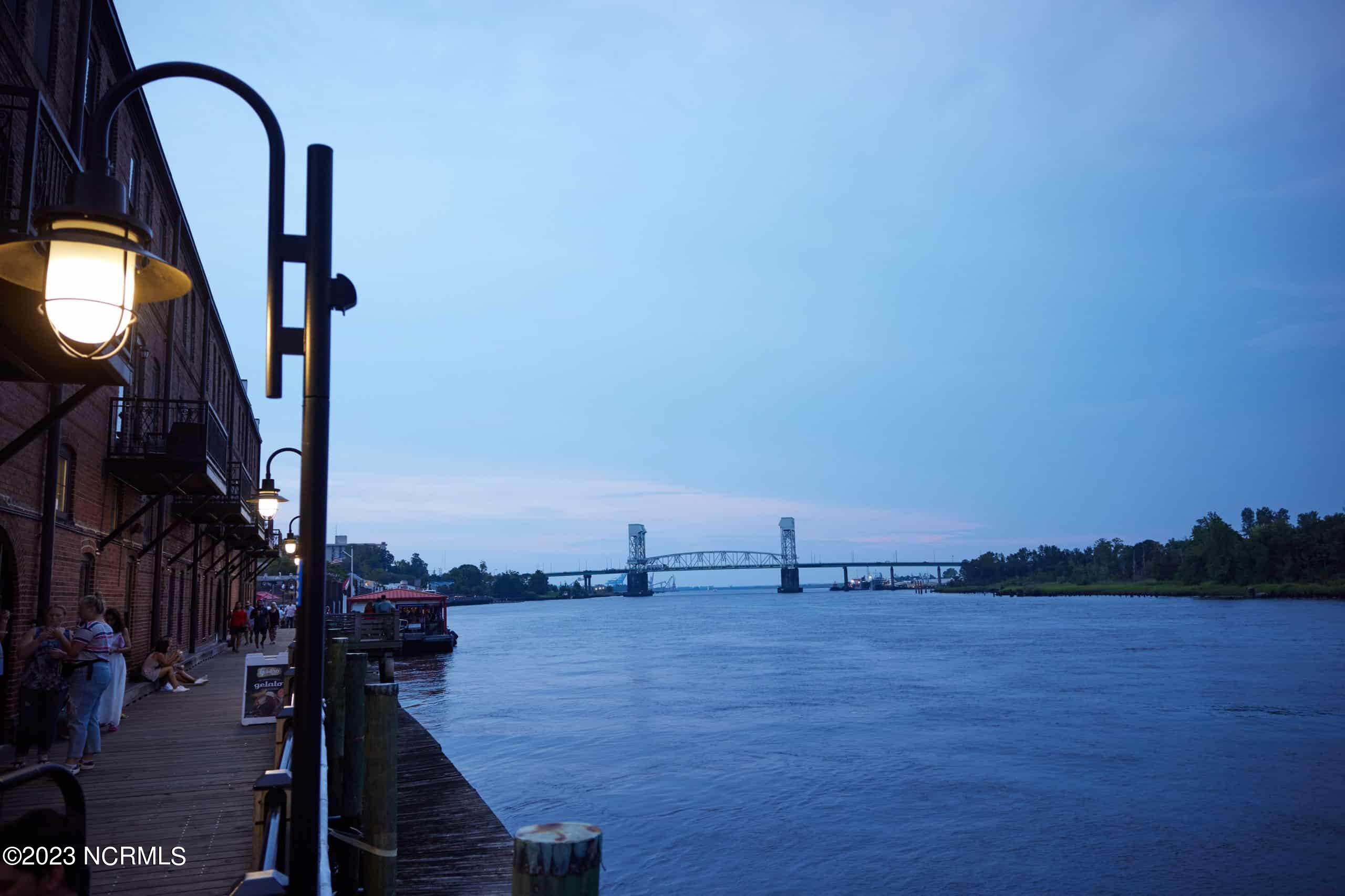 100546053 | Photo 33