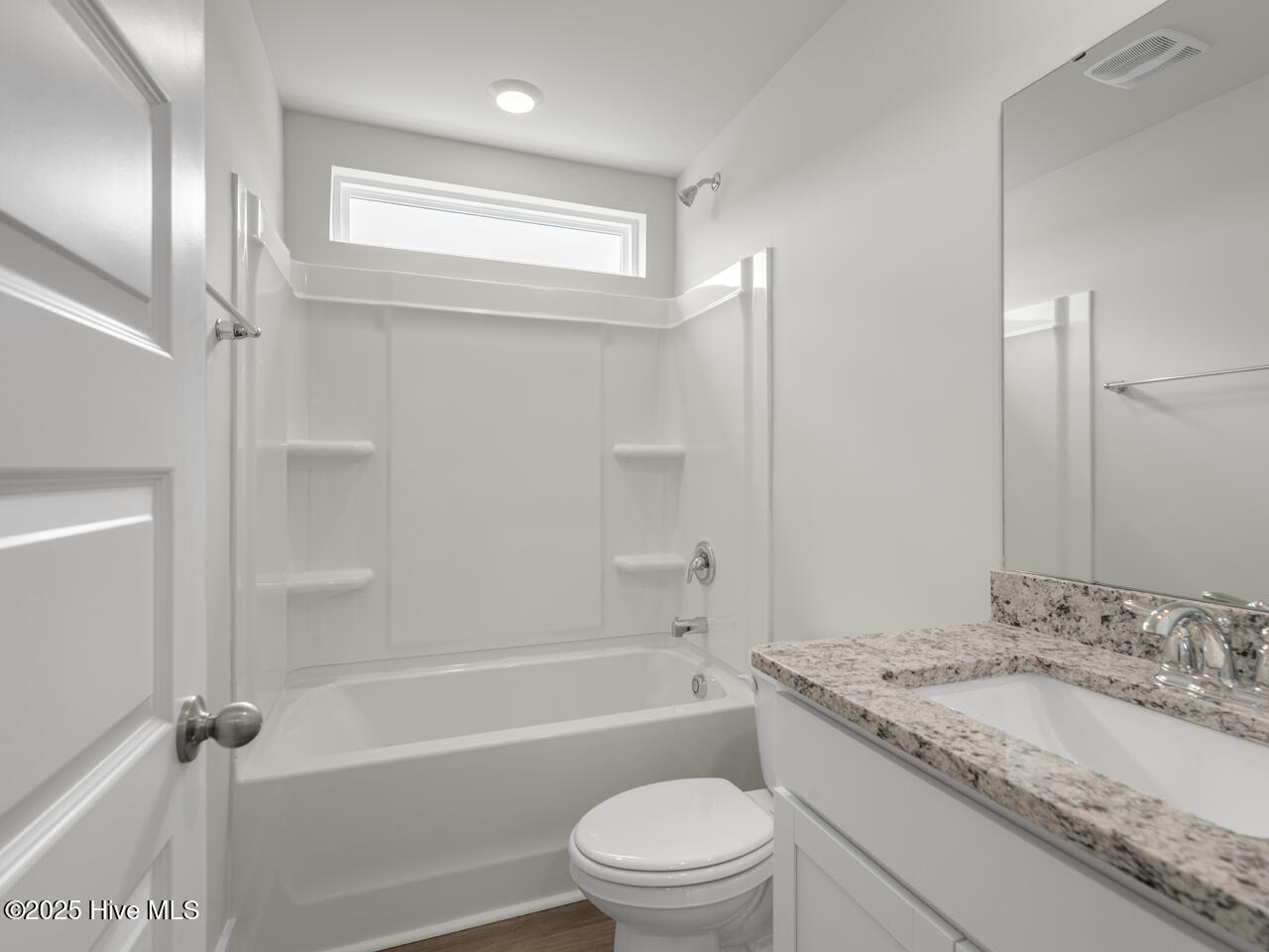 100536918 | Photo 33