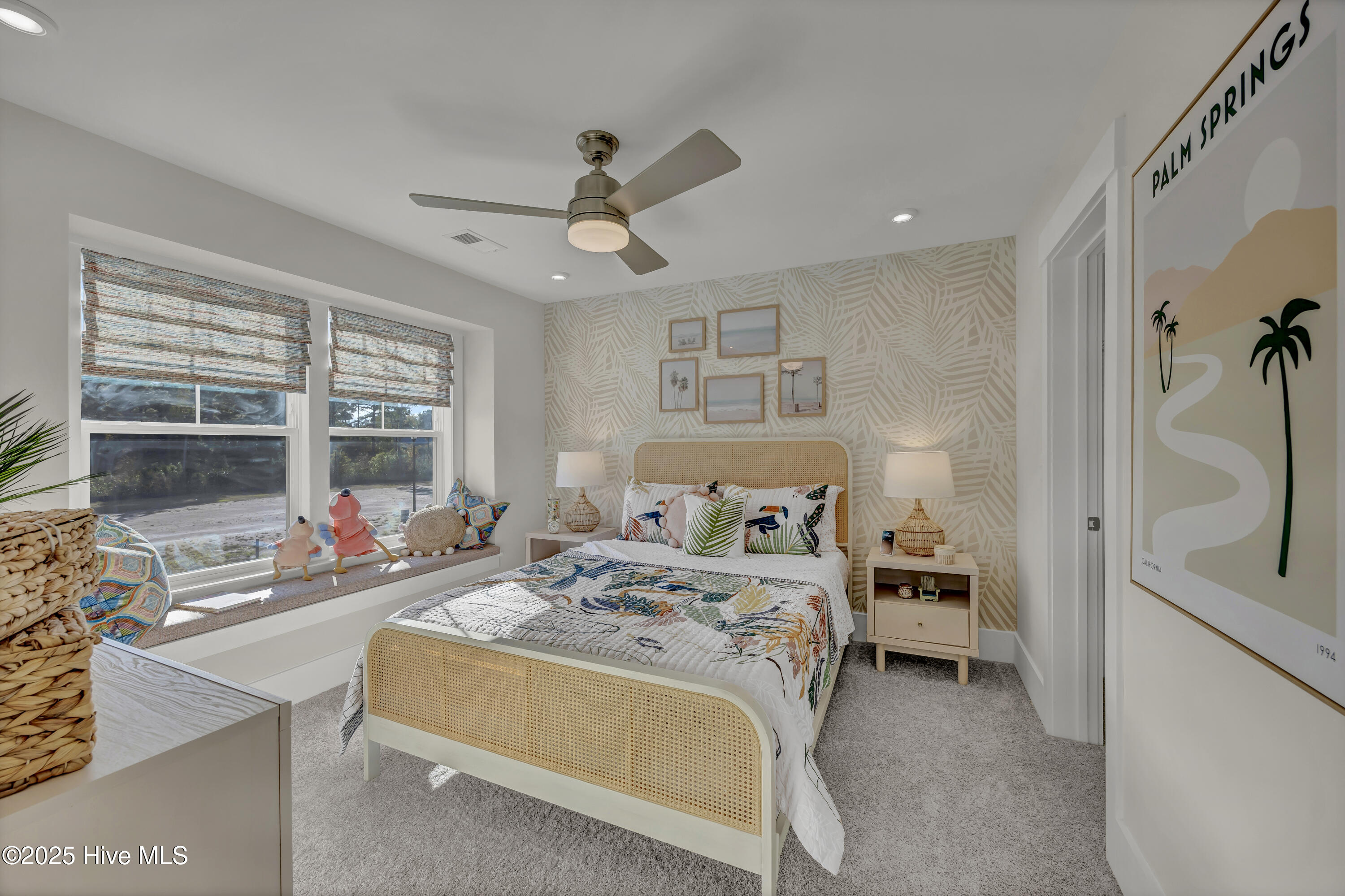 100553120 | Photo 16