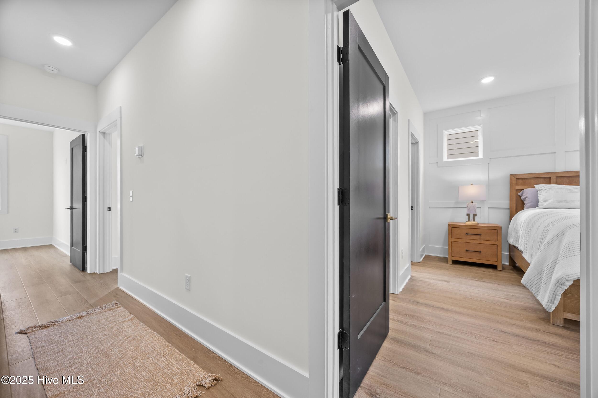 100546995 | Photo 16