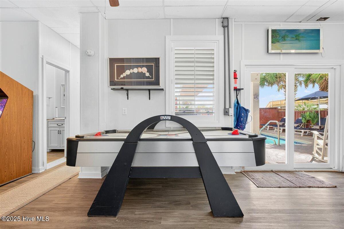 100538364 | Photo 65