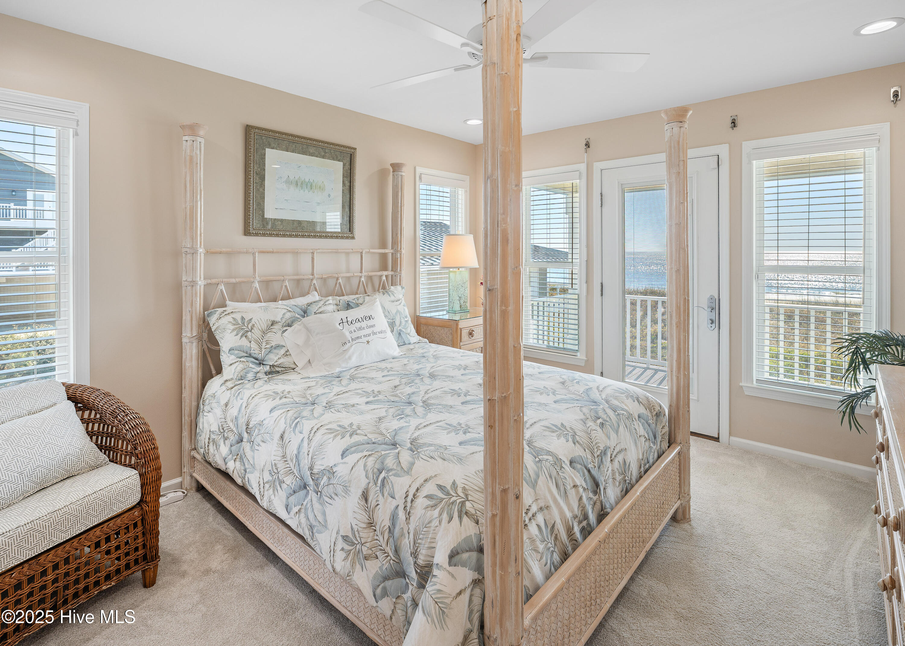 100541150 | Photo 30