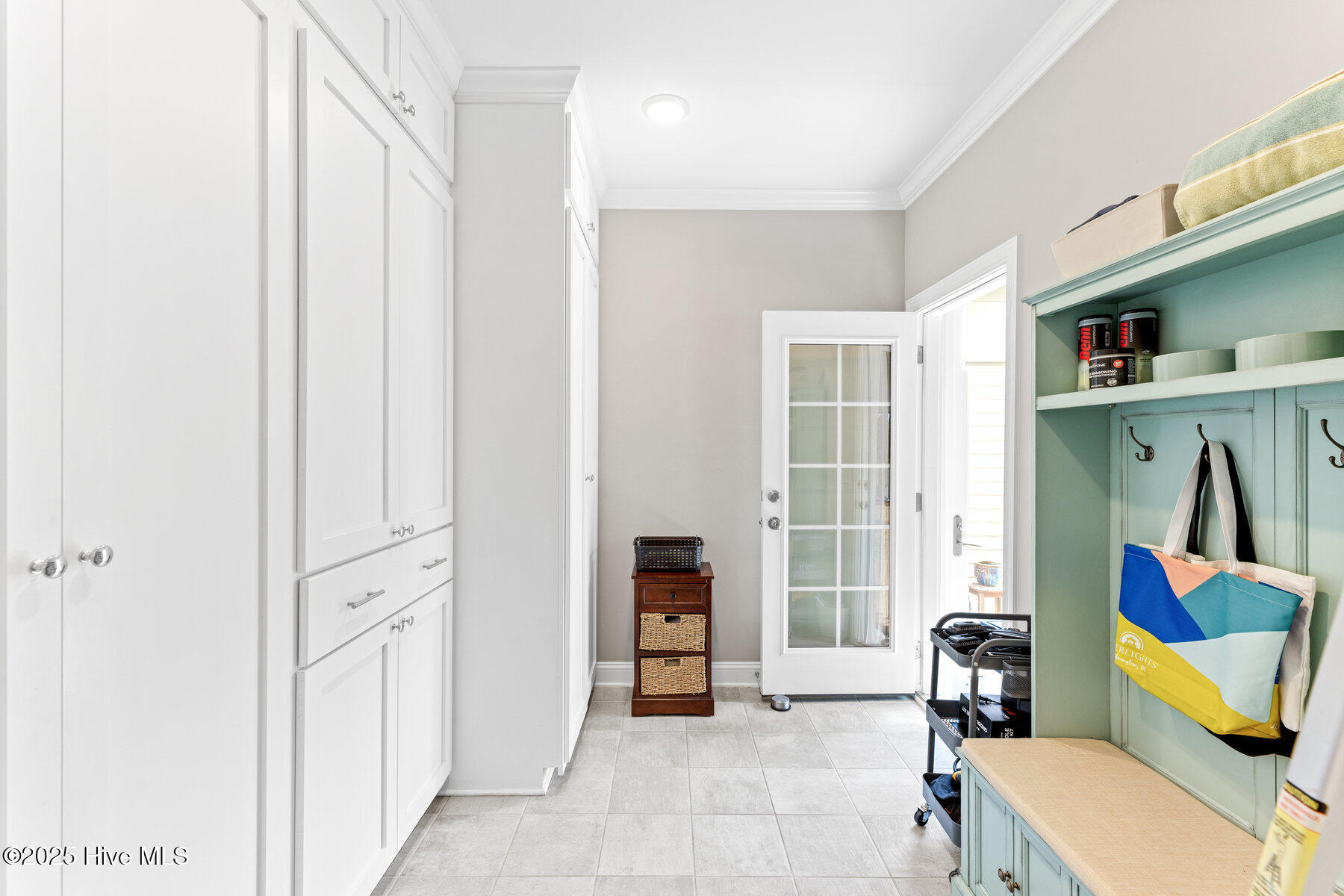 100547714 | Photo 14