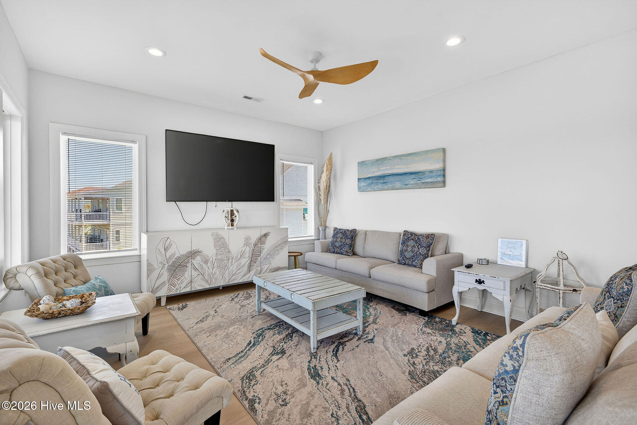 100565526 | Photo 16