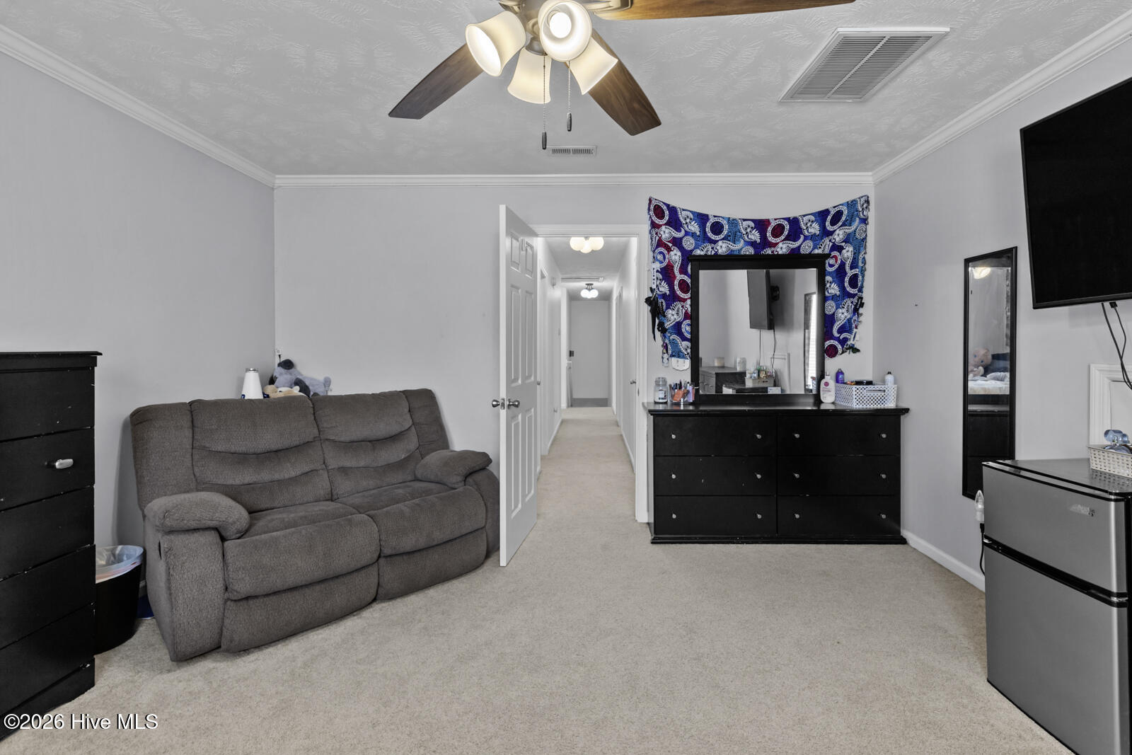 100562743 | Photo 42