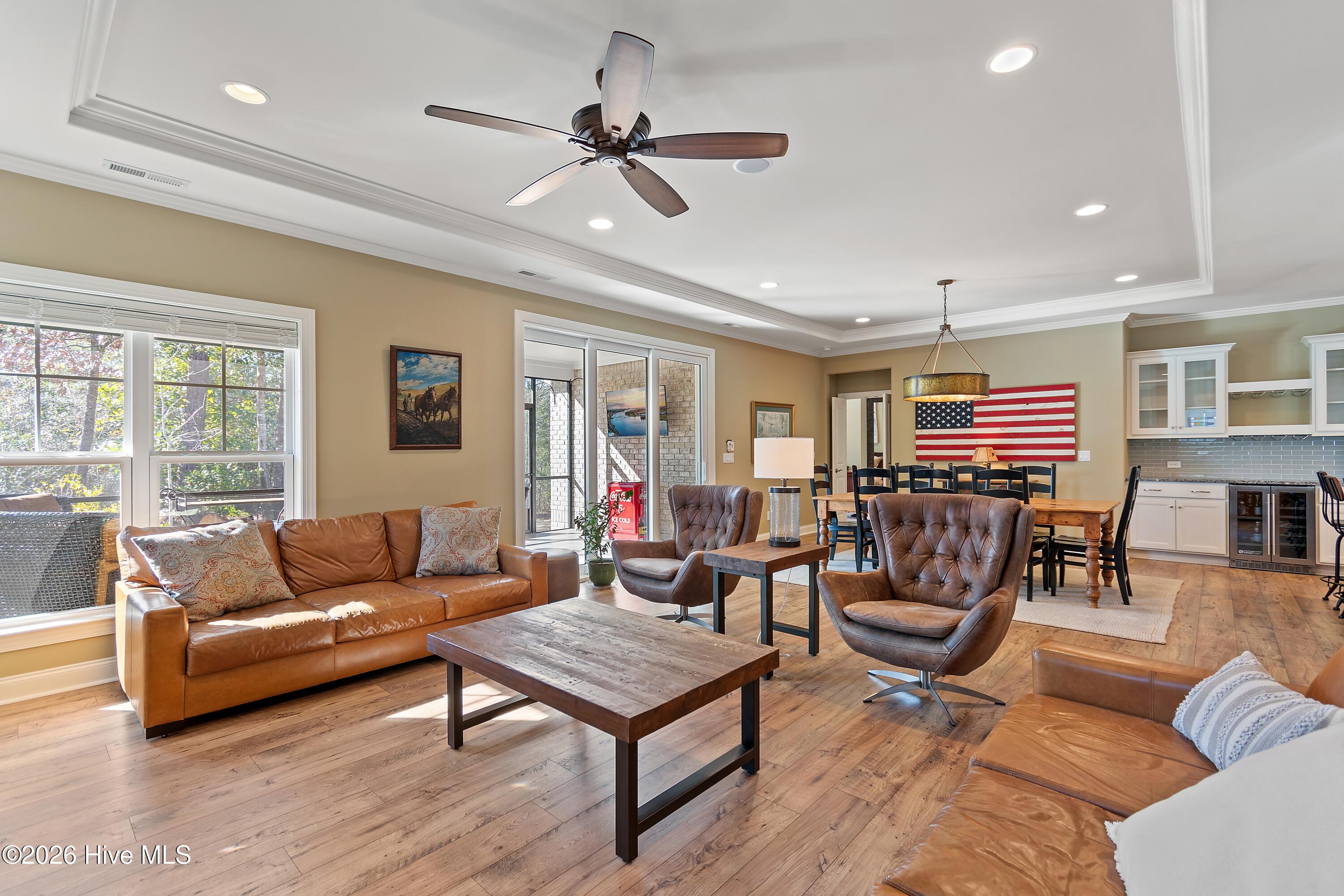 100558419 | Photo 10