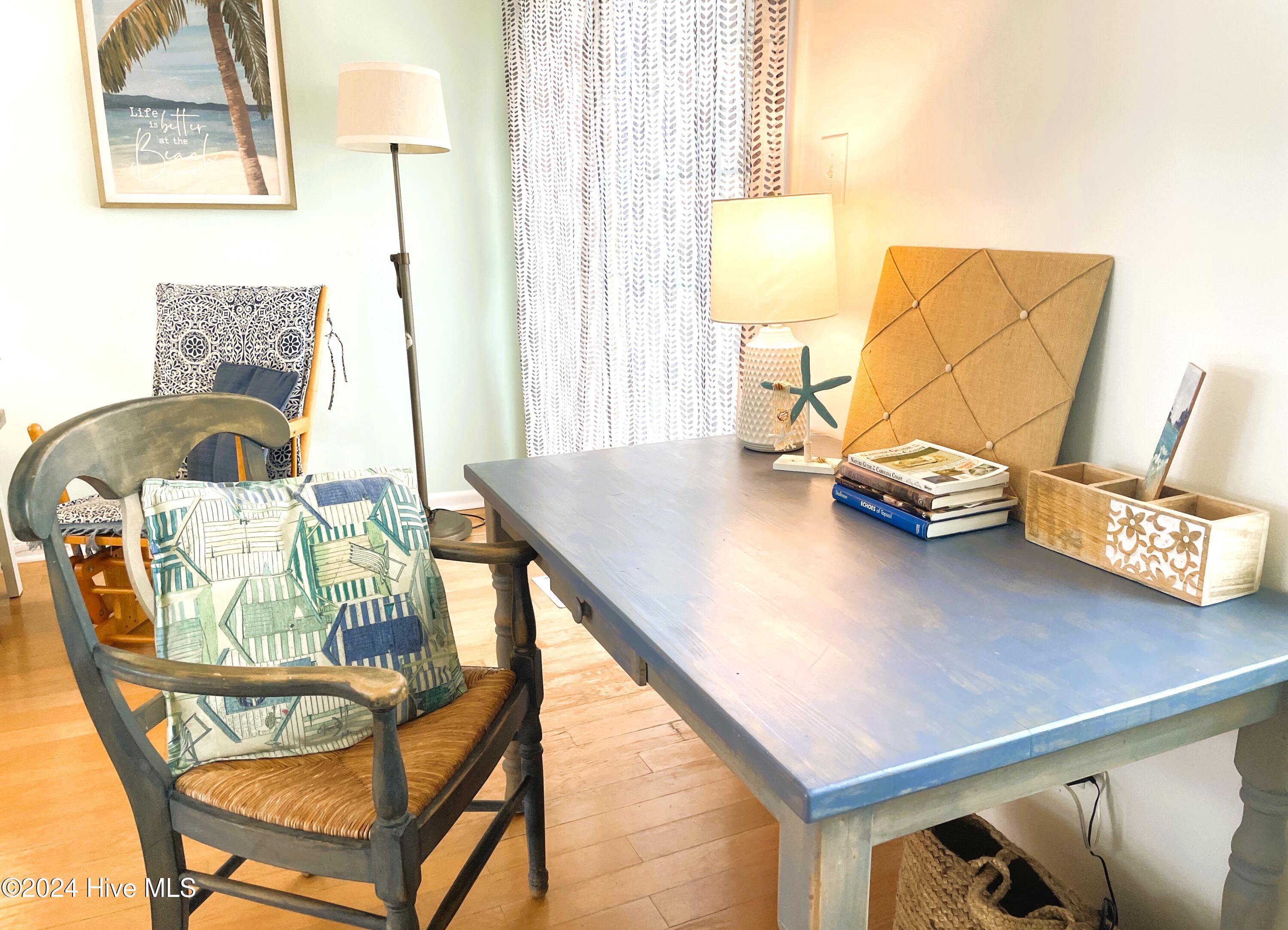 100468646 | Photo 15