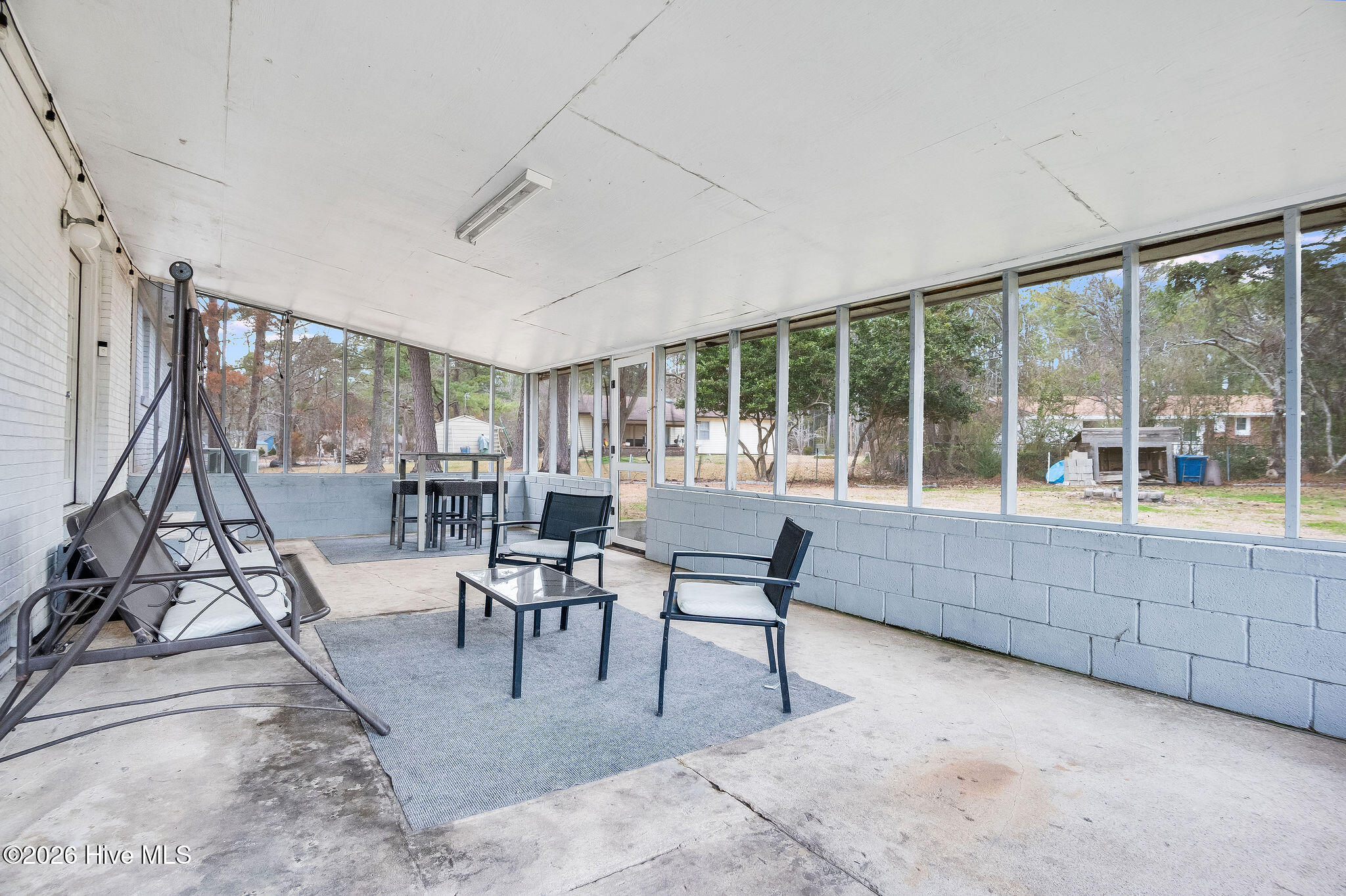 100555937 | Photo 28