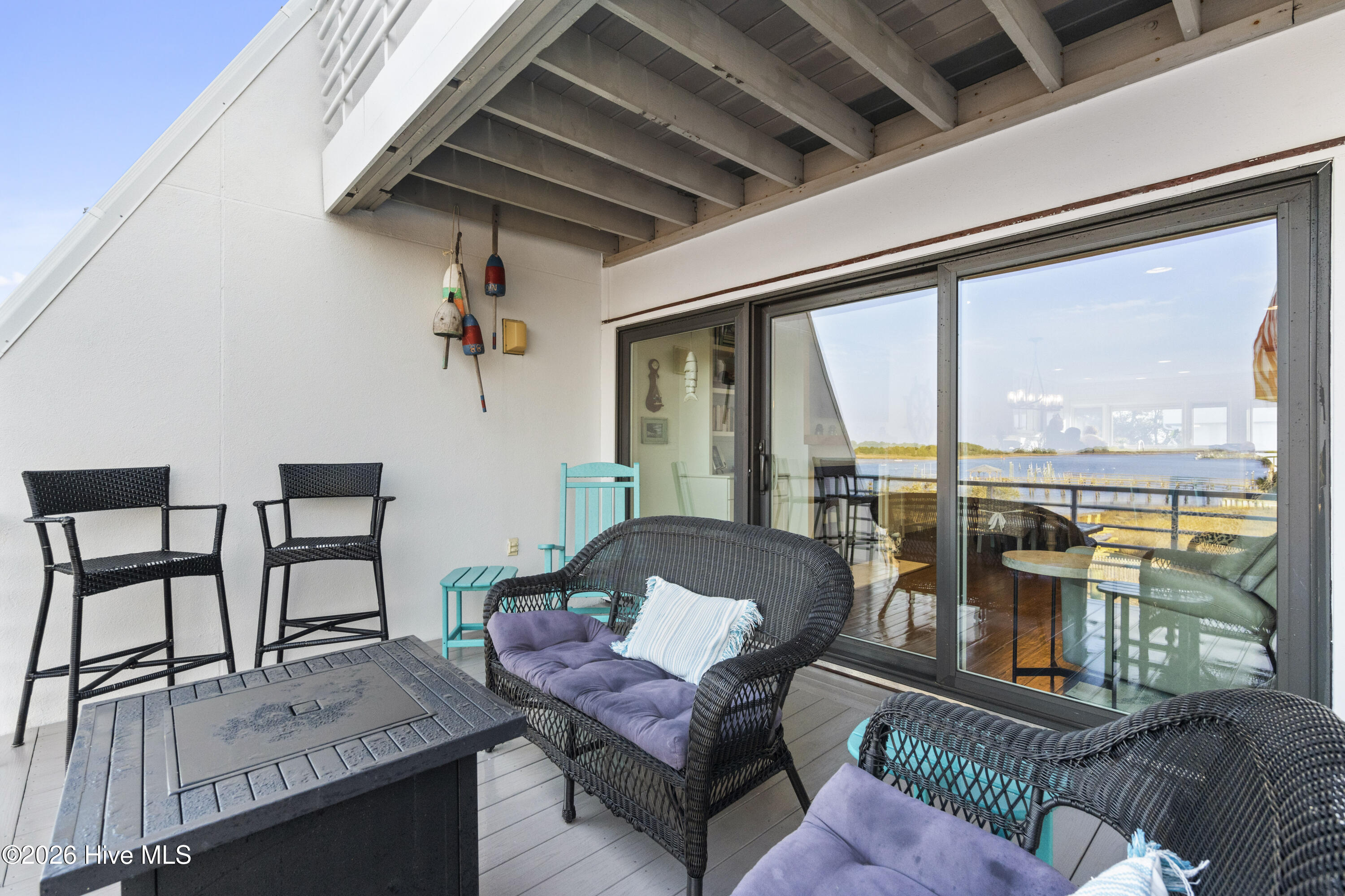 100553448 | Photo 21