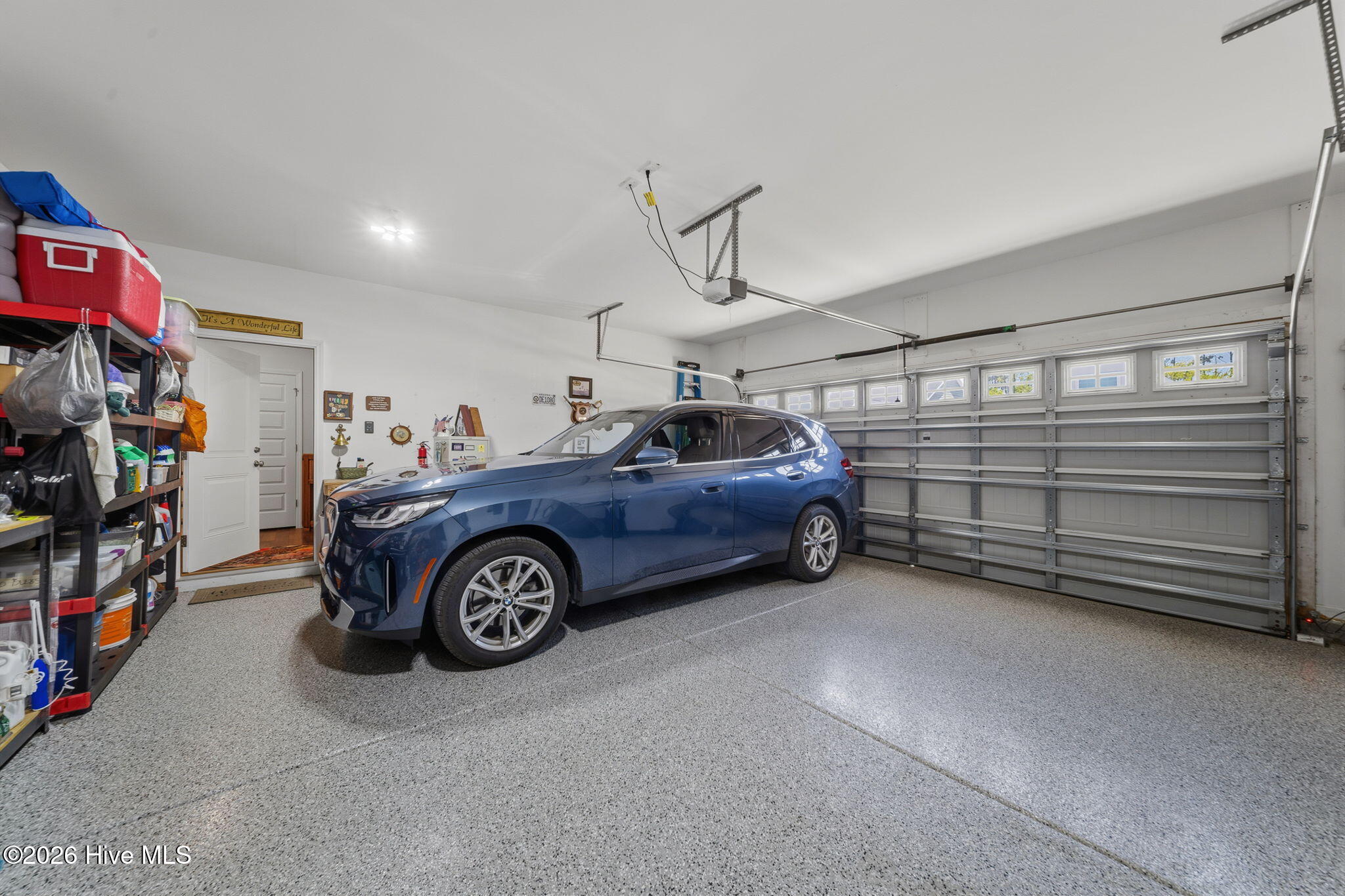 100568500 | Photo 45