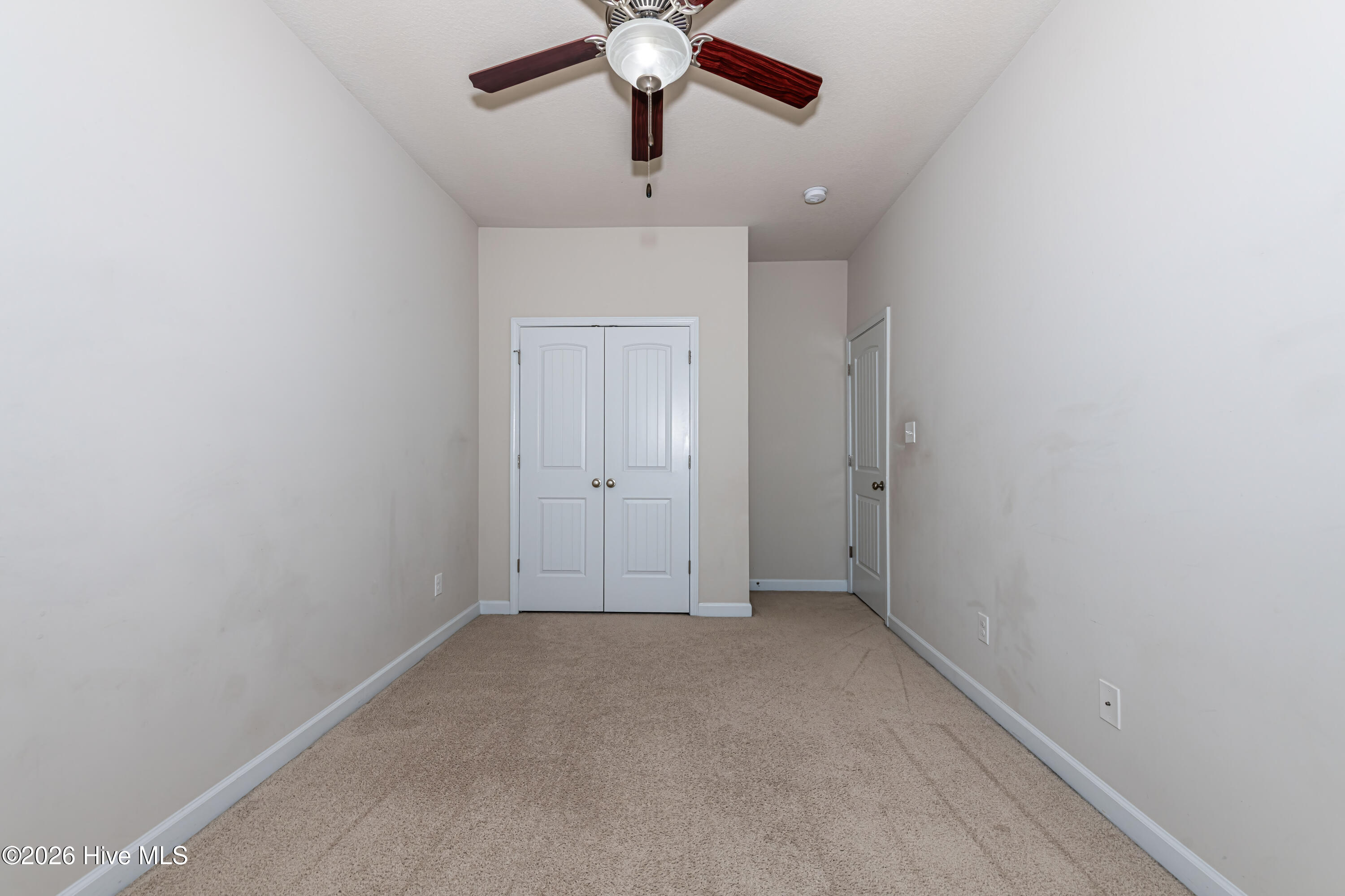 100567221 | Photo 36