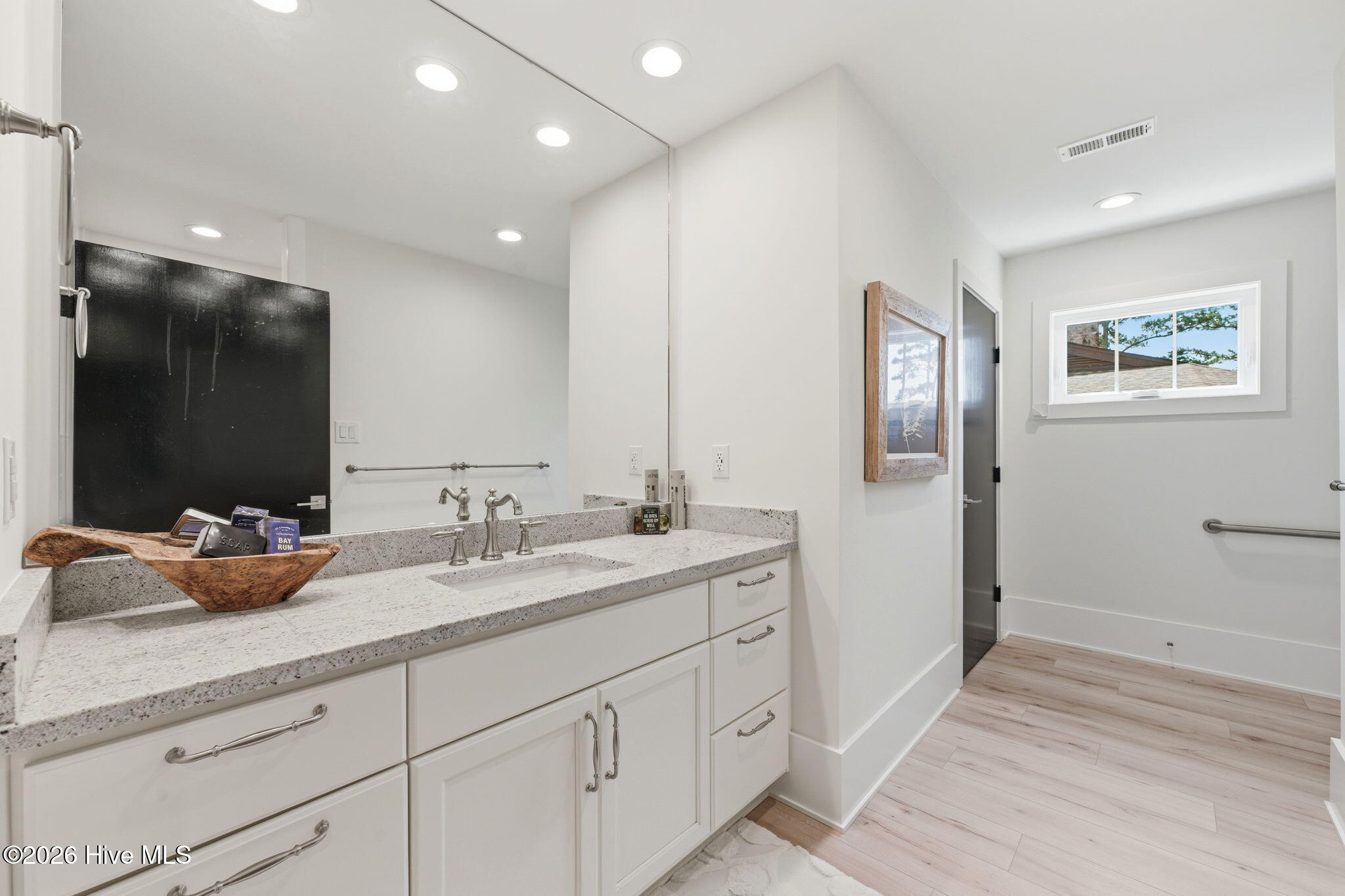 685 Raymond Road,Arapahoe