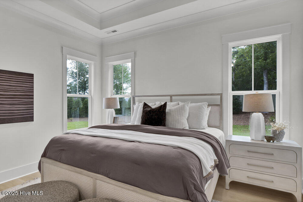 100509390 | Photo 25