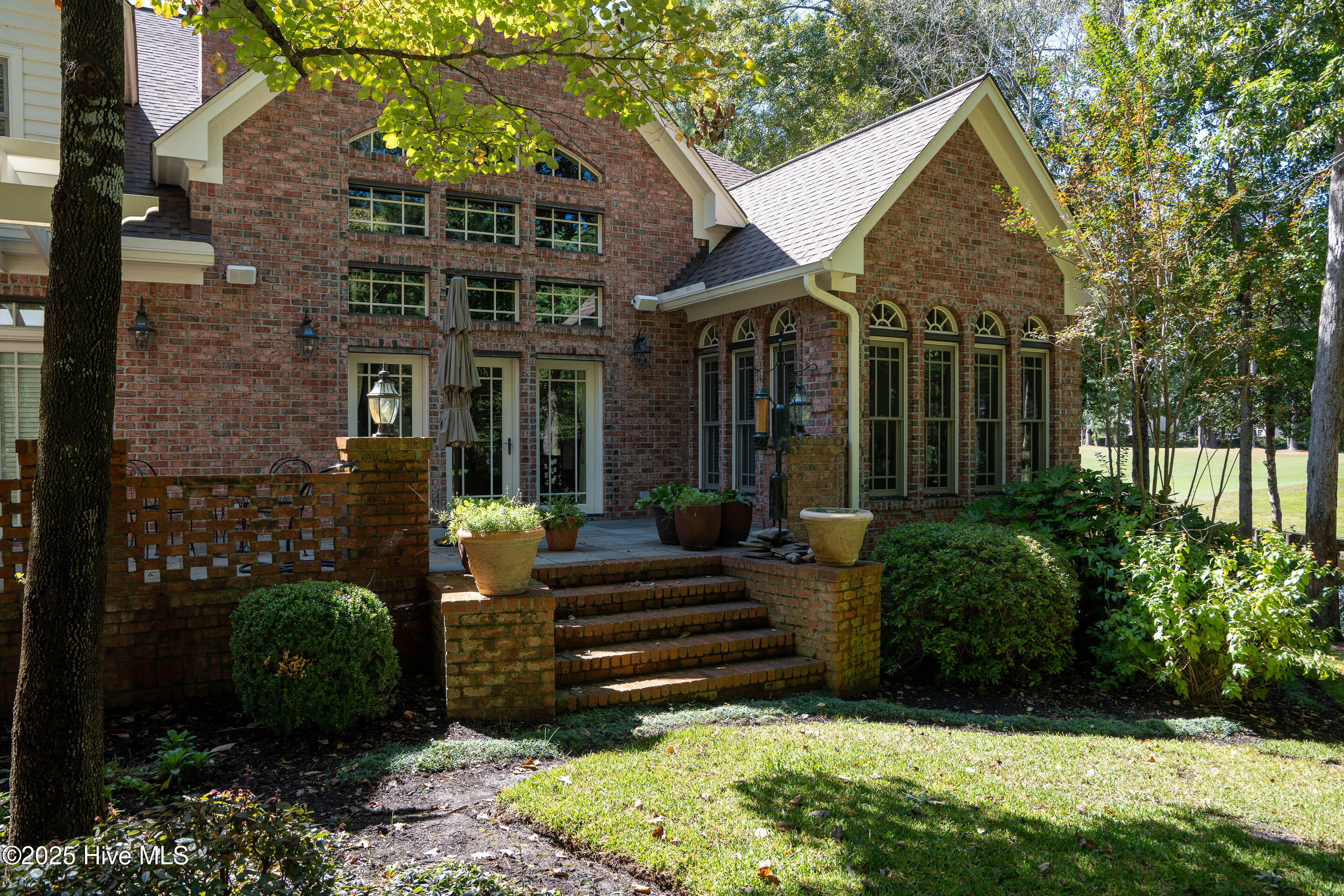 100547157 | Photo 50