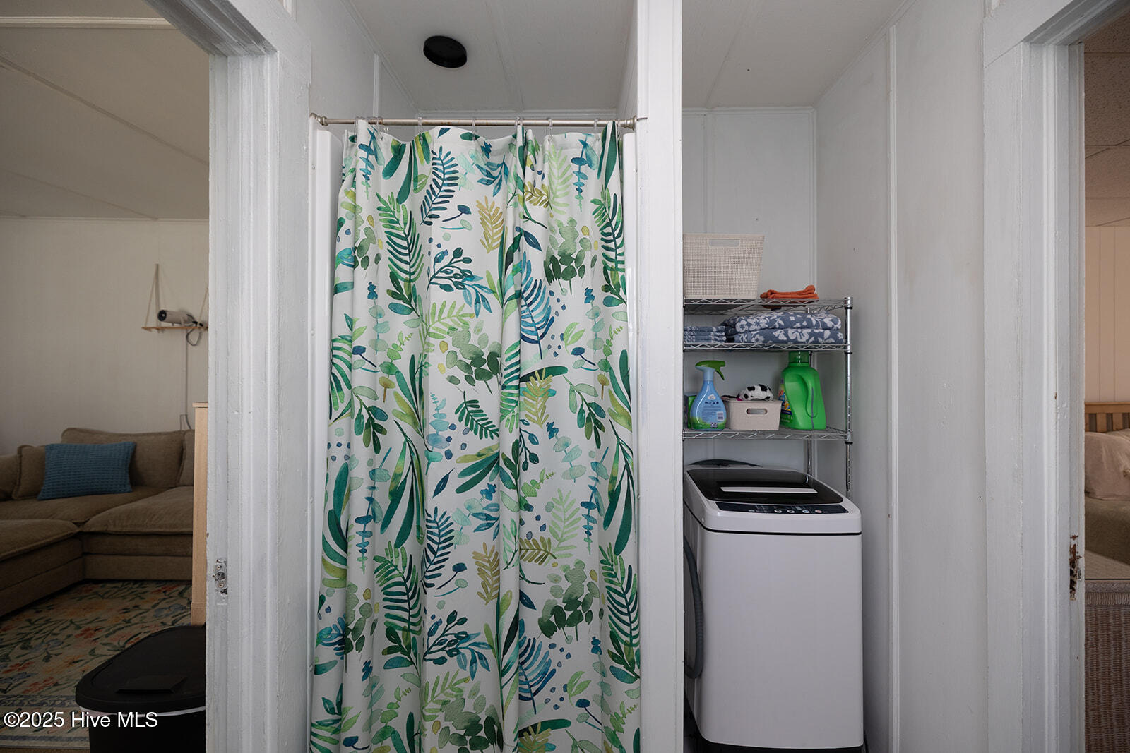 100513730 | Photo 21