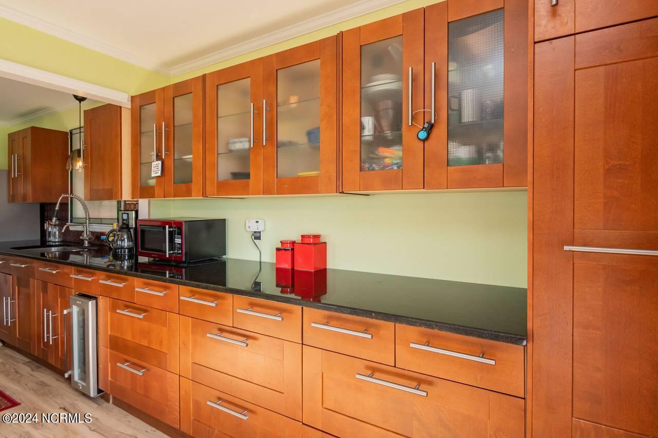 100560914 | Photo 25