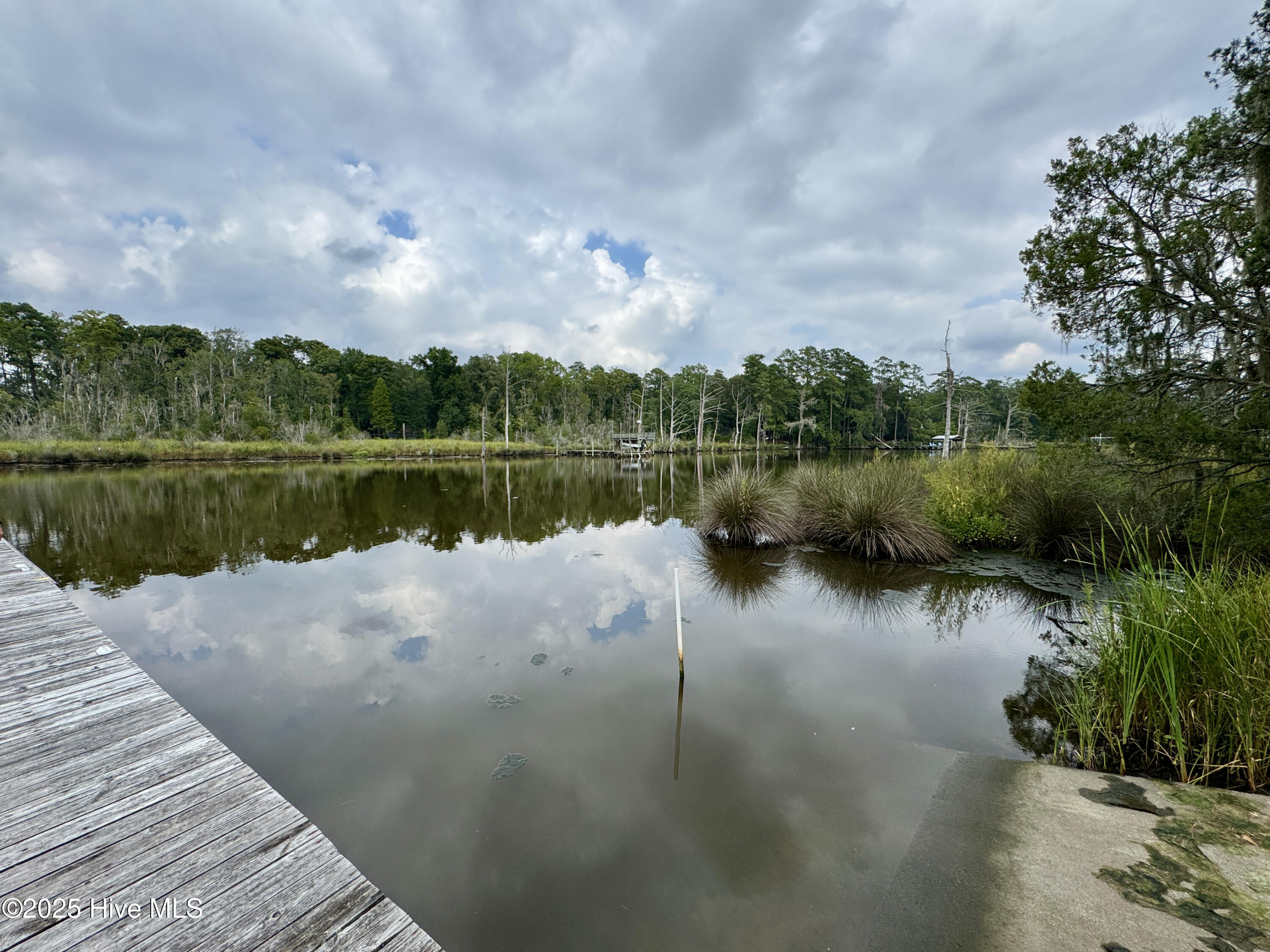 Community boat ramp and dock