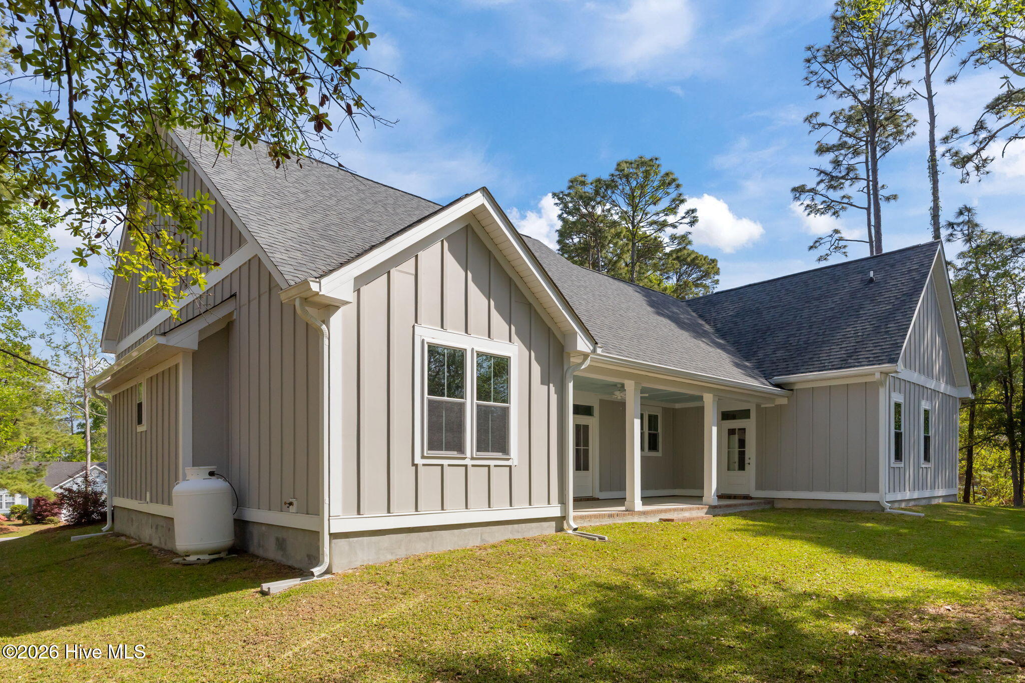 100568104 | Photo 51