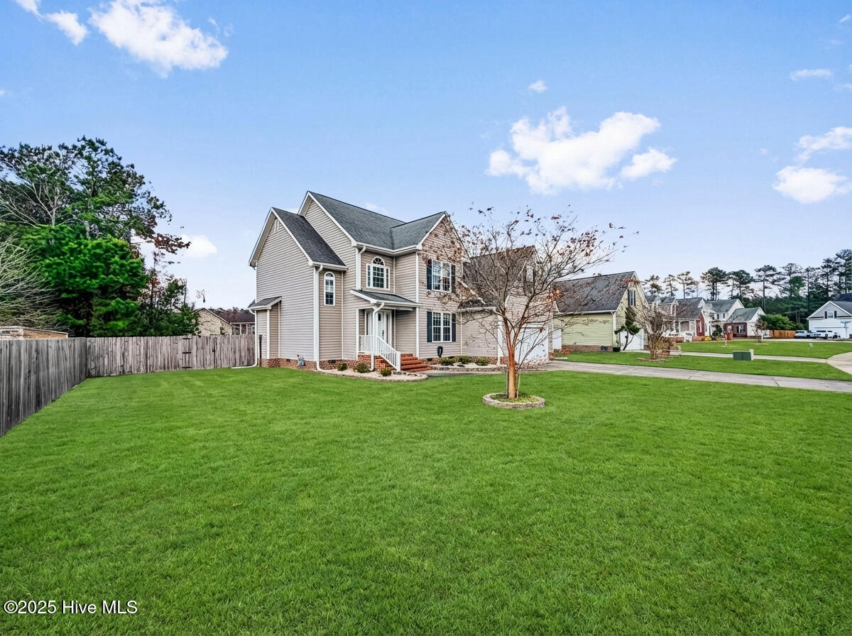 100543417 | Photo 50