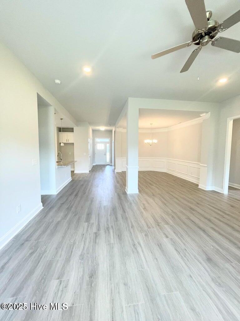 100527021 | Photo 36