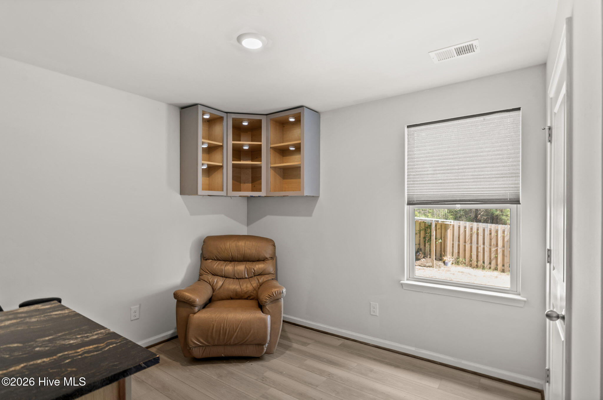 100566662 | Photo 45